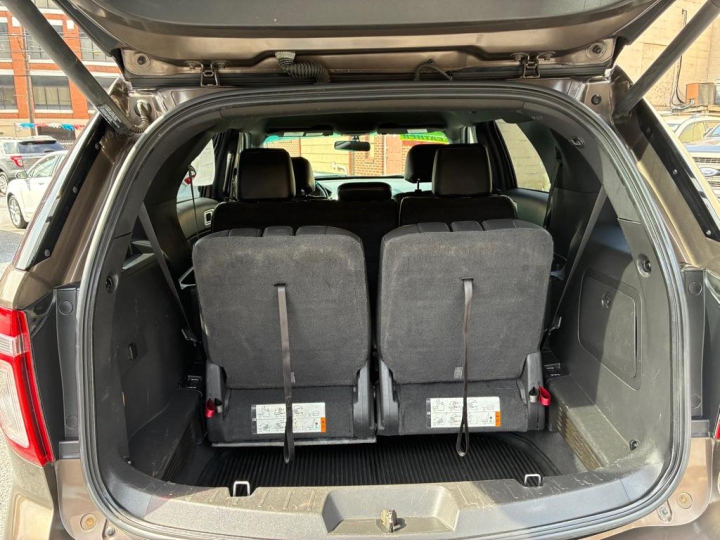 2015 BROWN FORD EXPLORER XLT (1FM5K8D84FG) with an 3.5L engine, Automatic transmission, located at 117 North Cameron Street, Harrisburg, PA, 17101, (717) 963-8962, 40.266762, -76.875259 - WE FINANCE!!! Good Credit/ Challenged Credit/ No Credit - ALL Trade-Ins Welcomed!!! APPLY ONLINE or CALL us TODAY ;) Please call us to discuss your cash and/or financing options. - Photo#11