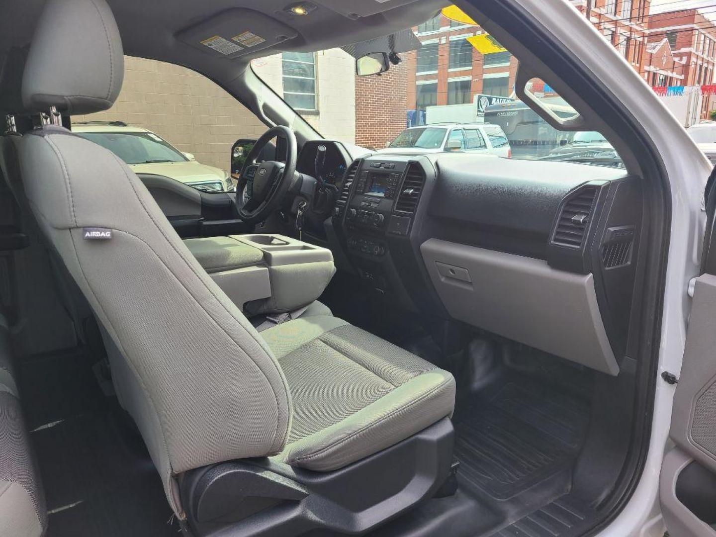 2015 WHITE FORD F150 SUPER CAB (1FTFX1EF2FF) with an 5.0L engine, Automatic transmission, located at 7981 Paxton Street, Harrisburg, PA, 17111, (717) 561-2926, 40.261490, -76.749229 - WE FINANCE!!! Good Credit/ Bad Credit/ No Credit - ALL Trade-Ins Welcomed!!! ***Guaranteed Credit Approval*** APPLY ONLINE or CALL us TODAY ;) Internet Prices and Marketplace Prices are SPECIAL discounted ***CASH DEALS*** Retail Prices are higher. Please call us to discuss your cash and finan - Photo#12