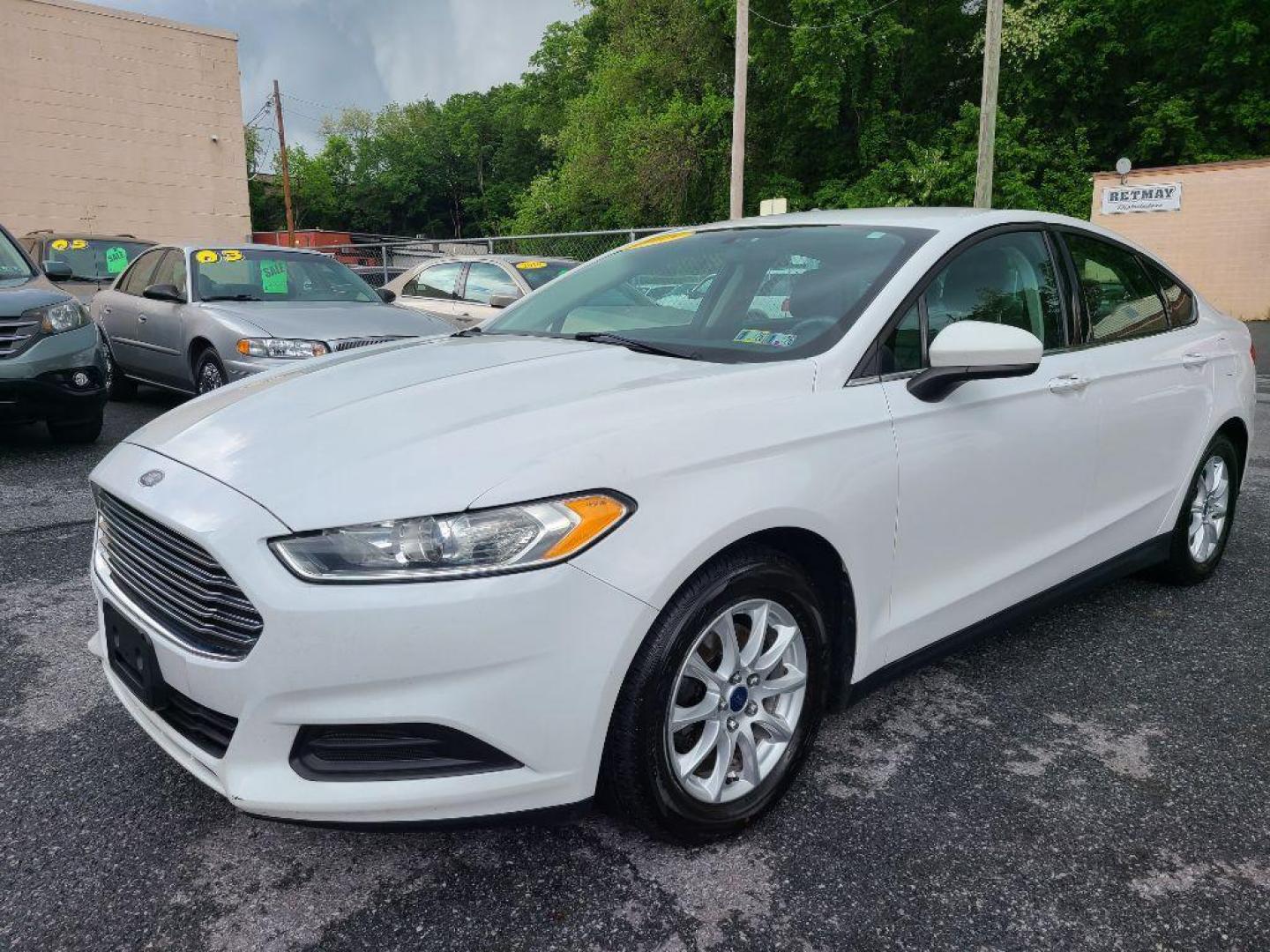 2015 WHITE FORD FUSION S (3FA6P0G78FR) with an 2.5L engine, Automatic transmission, located at 117 North Cameron Street, Harrisburg, PA, 17101, (717) 963-8962, 40.266762, -76.875259 - WE FINANCE!!! Good Credit/ Bad Credit/ No Credit - ALL Trade-Ins Welcomed!!! ***Guaranteed Credit Approval*** APPLY ONLINE or CALL us TODAY ;) Internet Prices and Marketplace Prices are SPECIAL discounted ***CASH DEALS*** Retail Prices are higher. Please call us to discuss your cash and finan - Photo#0