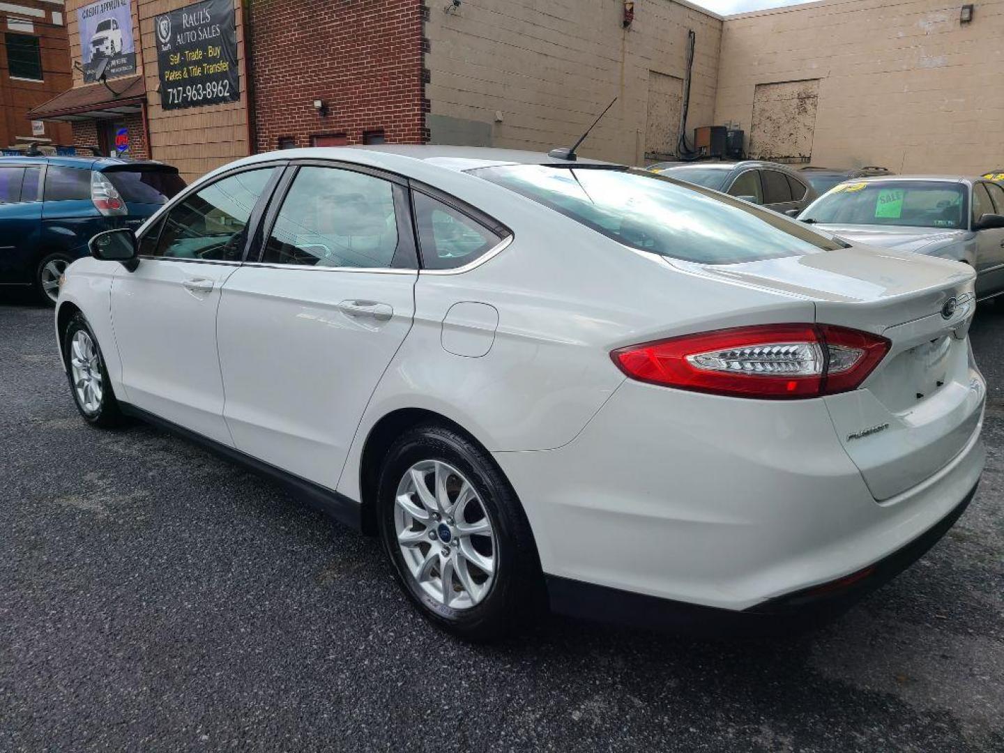 2015 WHITE FORD FUSION S (3FA6P0G78FR) with an 2.5L engine, Automatic transmission, located at 117 North Cameron Street, Harrisburg, PA, 17101, (717) 963-8962, 40.266762, -76.875259 - WE FINANCE!!! Good Credit/ Bad Credit/ No Credit - ALL Trade-Ins Welcomed!!! ***Guaranteed Credit Approval*** APPLY ONLINE or CALL us TODAY ;) Internet Prices and Marketplace Prices are SPECIAL discounted ***CASH DEALS*** Retail Prices are higher. Please call us to discuss your cash and finan - Photo#2