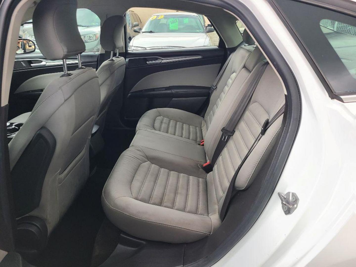 2015 WHITE FORD FUSION S (3FA6P0G78FR) with an 2.5L engine, Automatic transmission, located at 117 North Cameron Street, Harrisburg, PA, 17101, (717) 963-8962, 40.266762, -76.875259 - WE FINANCE!!! Good Credit/ Bad Credit/ No Credit - ALL Trade-Ins Welcomed!!! ***Guaranteed Credit Approval*** APPLY ONLINE or CALL us TODAY ;) Internet Prices and Marketplace Prices are SPECIAL discounted ***CASH DEALS*** Retail Prices are higher. Please call us to discuss your cash and finan - Photo#8