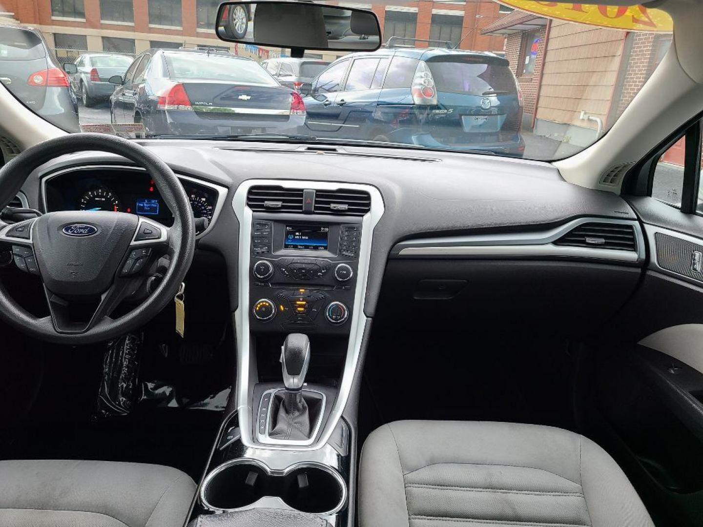 2015 WHITE FORD FUSION S (3FA6P0G78FR) with an 2.5L engine, Automatic transmission, located at 117 North Cameron Street, Harrisburg, PA, 17101, (717) 963-8962, 40.266762, -76.875259 - WE FINANCE!!! Good Credit/ Bad Credit/ No Credit - ALL Trade-Ins Welcomed!!! ***Guaranteed Credit Approval*** APPLY ONLINE or CALL us TODAY ;) Internet Prices and Marketplace Prices are SPECIAL discounted ***CASH DEALS*** Retail Prices are higher. Please call us to discuss your cash and finan - Photo#9