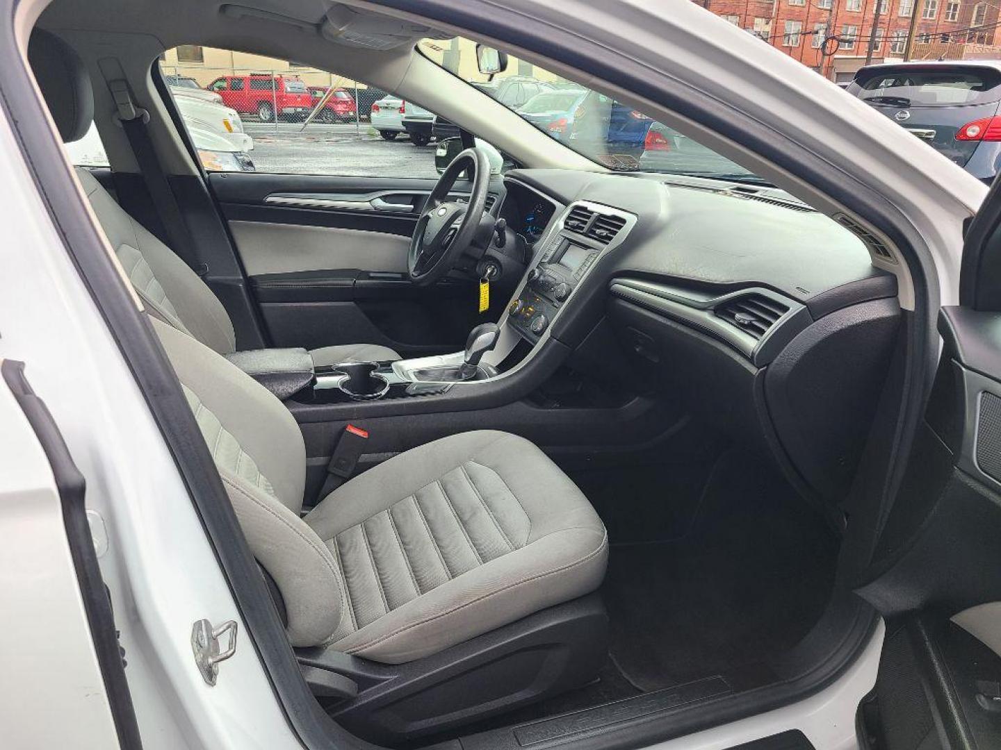 2015 WHITE FORD FUSION S (3FA6P0G78FR) with an 2.5L engine, Automatic transmission, located at 117 North Cameron Street, Harrisburg, PA, 17101, (717) 963-8962, 40.266762, -76.875259 - WE FINANCE!!! Good Credit/ Bad Credit/ No Credit - ALL Trade-Ins Welcomed!!! ***Guaranteed Credit Approval*** APPLY ONLINE or CALL us TODAY ;) Internet Prices and Marketplace Prices are SPECIAL discounted ***CASH DEALS*** Retail Prices are higher. Please call us to discuss your cash and finan - Photo#10