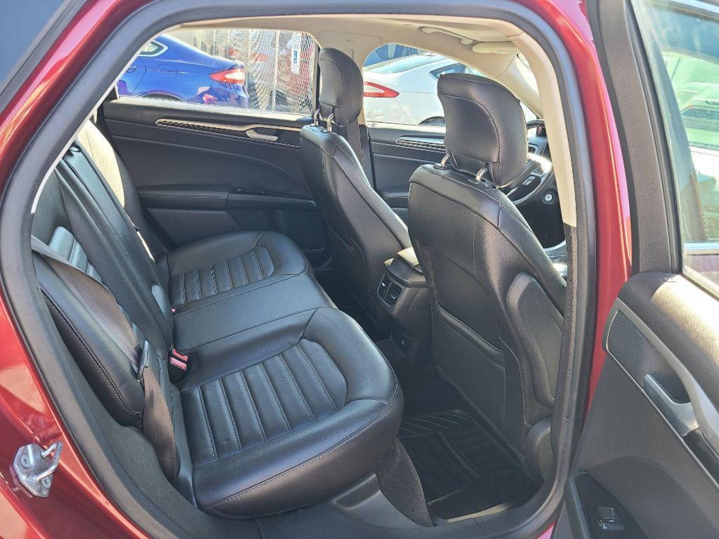 2015 RED FORD FUSION SE HYBRID (3FA6P0LU9FR) with an 2.0L engine, Continuously Variable transmission, located at 117 North Cameron Street, Harrisburg, PA, 17101, (717) 963-8962, 40.266762, -76.875259 - WE FINANCE!!! Good Credit/ Bad Credit/ No Credit - ALL Trade-Ins Welcomed!!! ***Guaranteed Credit Approval*** APPLY ONLINE or CALL us TODAY ;) Please call us to discuss your cash and financing options. - Photo#9