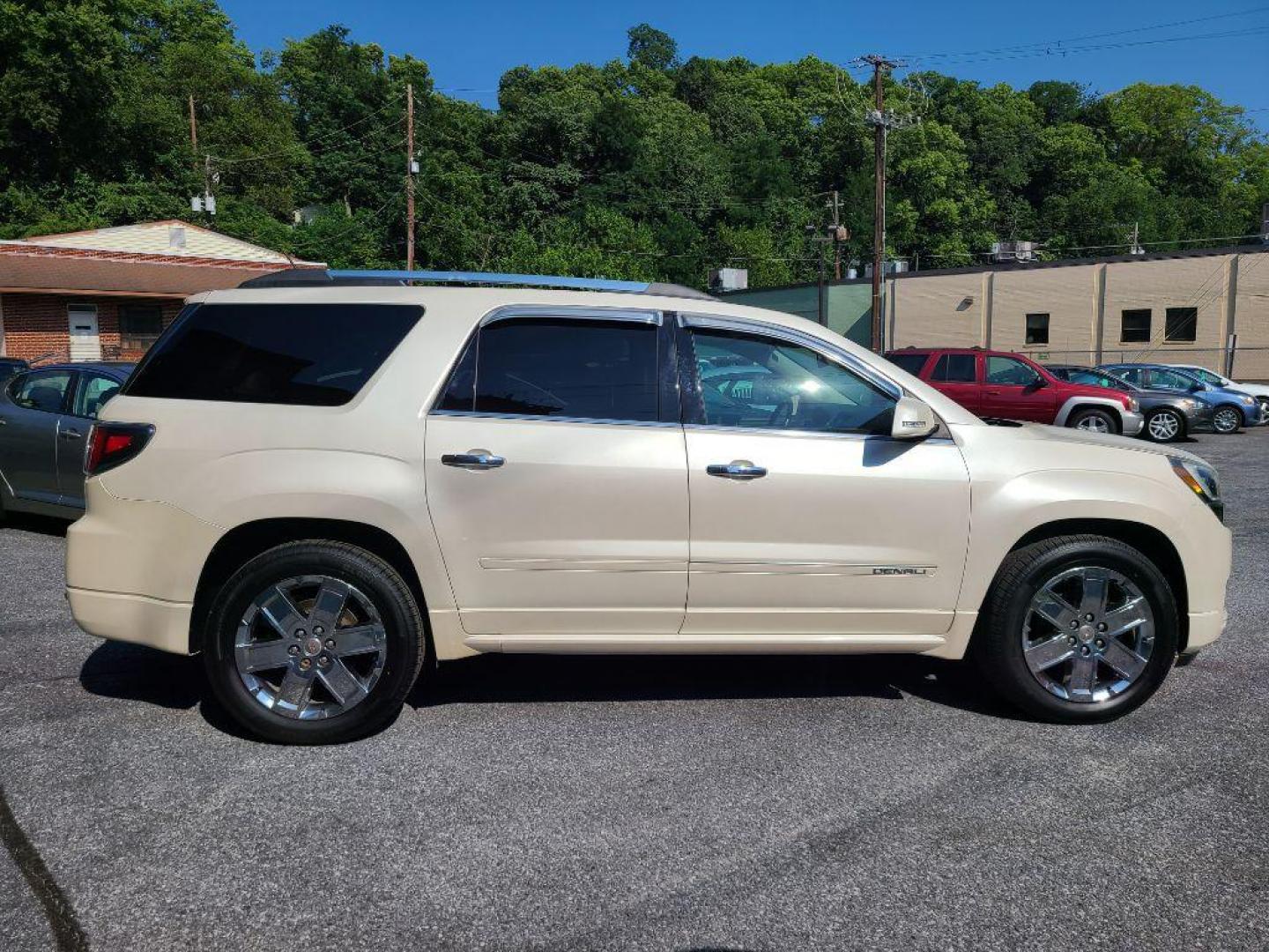 2015 WHITE GMC ACADIA DENALI (1GKKVTKD7FJ) with an 3.6L engine, Automatic transmission, located at 7981 Paxton Street, Harrisburg, PA, 17111, (717) 561-2926, 40.261490, -76.749229 - WE FINANCE!!! Good Credit/ Bad Credit/ No Credit - ALL Trade-Ins Welcomed!!! ***Guaranteed Credit Approval*** APPLY ONLINE or CALL us TODAY ;) Internet Prices and Marketplace Prices are SPECIAL discounted ***CASH DEALS*** Retail Prices are higher. Please call us to discuss your cash and finan - Photo#6