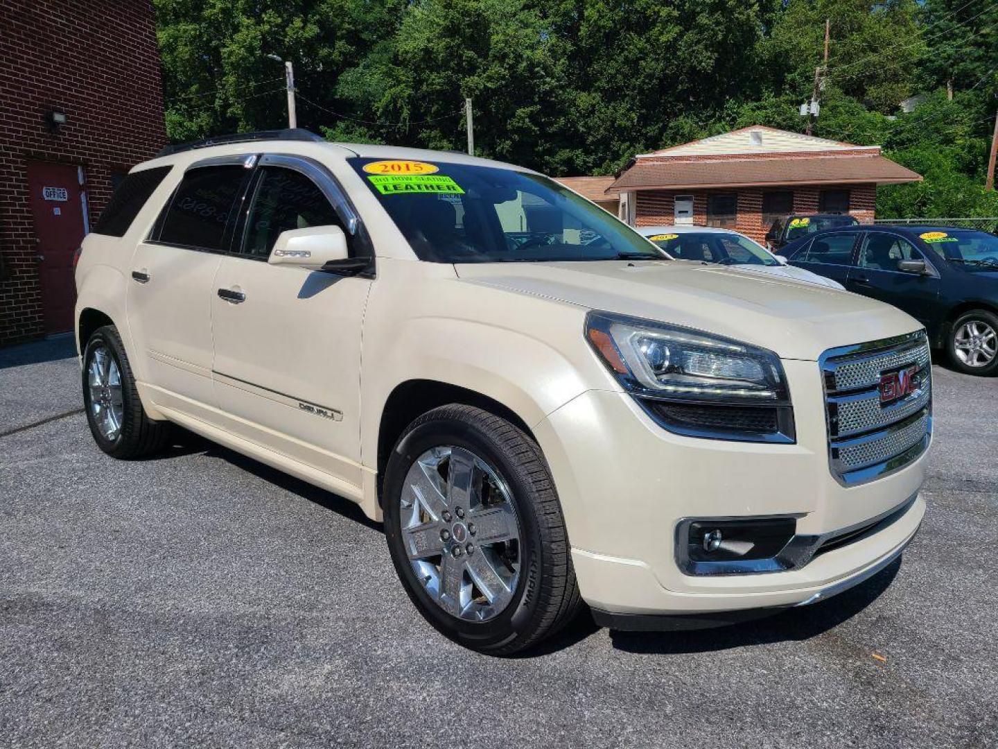 2015 WHITE GMC ACADIA DENALI (1GKKVTKD7FJ) with an 3.6L engine, Automatic transmission, located at 7981 Paxton Street, Harrisburg, PA, 17111, (717) 561-2926, 40.261490, -76.749229 - WE FINANCE!!! Good Credit/ Bad Credit/ No Credit - ALL Trade-Ins Welcomed!!! ***Guaranteed Credit Approval*** APPLY ONLINE or CALL us TODAY ;) Internet Prices and Marketplace Prices are SPECIAL discounted ***CASH DEALS*** Retail Prices are higher. Please call us to discuss your cash and finan - Photo#8