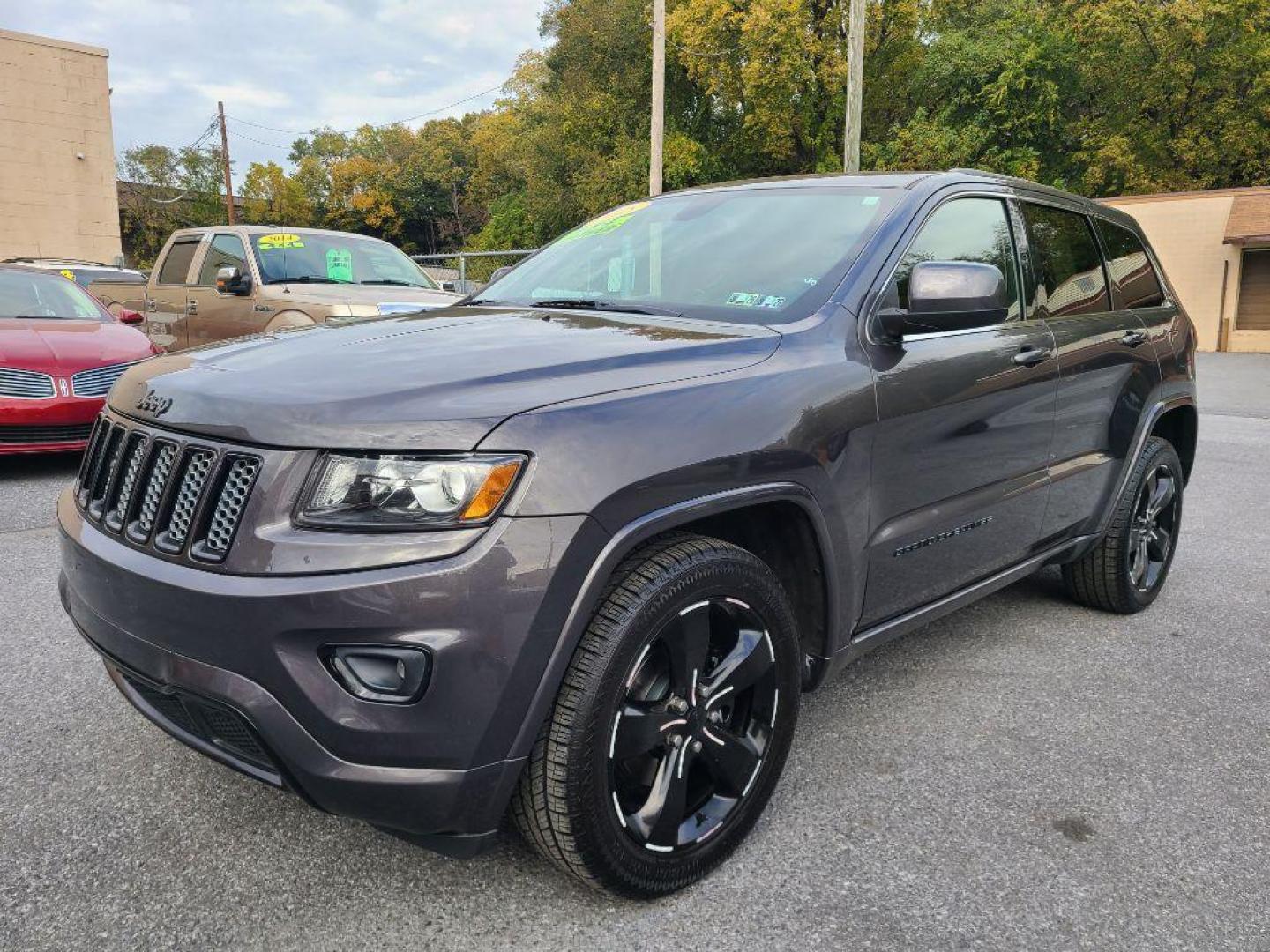 2015 GRAY JEEP GRAND CHEROKEE LAREDO (1C4RJFAG5FC) with an 3.6L engine, Automatic transmission, located at 117 North Cameron Street, Harrisburg, PA, 17101, (717) 963-8962, 40.266762, -76.875259 - WE FINANCE!!! Good Credit/ Bad Credit/ No Credit - ALL Trade-Ins Welcomed!!! ***Guaranteed Credit Approval*** APPLY ONLINE or CALL us TODAY ;) Please call us to discuss your cash and financing options. - Photo#0