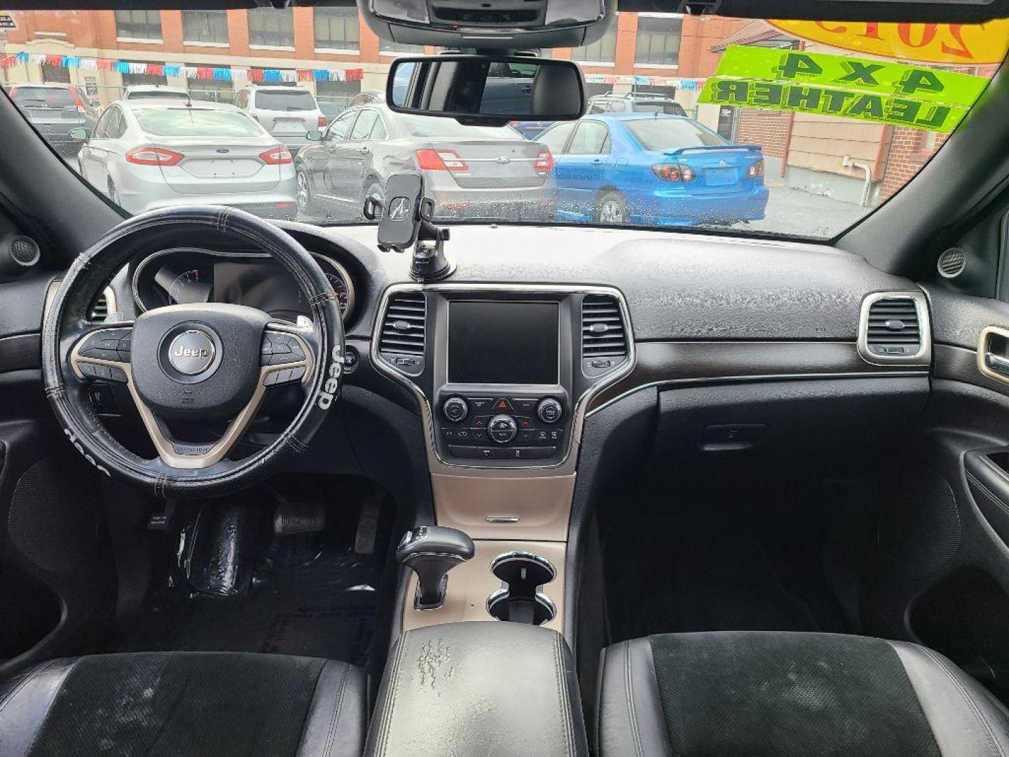 2015 GRAY JEEP GRAND CHEROKEE LAREDO (1C4RJFAG5FC) with an 3.6L engine, Automatic transmission, located at 117 North Cameron Street, Harrisburg, PA, 17101, (717) 963-8962, 40.266762, -76.875259 - WE FINANCE!!! Good Credit/ Bad Credit/ No Credit - ALL Trade-Ins Welcomed!!! ***Guaranteed Credit Approval*** APPLY ONLINE or CALL us TODAY ;) Please call us to discuss your cash and financing options. - Photo#10