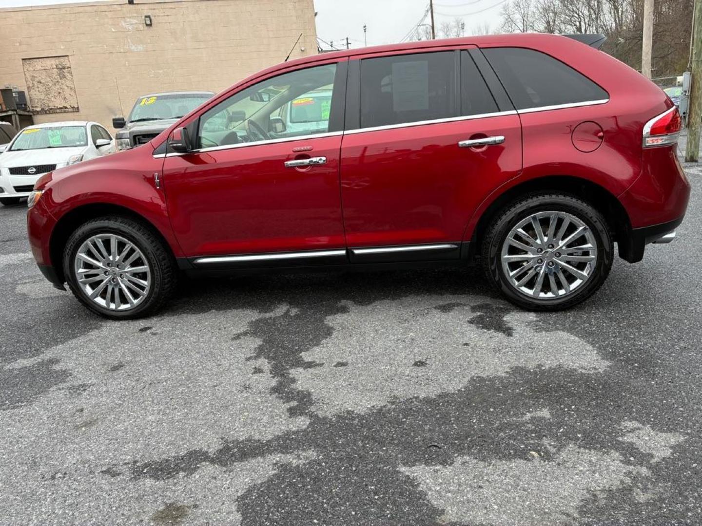 2015 RED LINCOLN MKX (2LMDJ8JK0FB) with an 3.7L engine, Automatic transmission, located at 117 North Cameron Street, Harrisburg, PA, 17101, (717) 963-8962, 40.266762, -76.875259 - WE FINANCE!!! Good Credit/ Challenged Credit/ No Credit - ALL Trade-Ins Welcomed!!! APPLY ONLINE or CALL us TODAY ;) Please call us to discuss your cash and/or financing options. - Photo#1