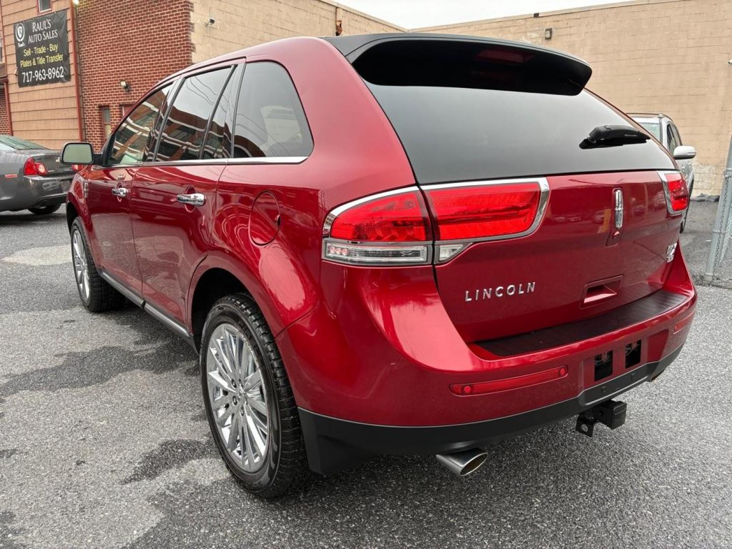 2015 RED LINCOLN MKX (2LMDJ8JK0FB) with an 3.7L engine, Automatic transmission, located at 117 North Cameron Street, Harrisburg, PA, 17101, (717) 963-8962, 40.266762, -76.875259 - WE FINANCE!!! Good Credit/ Challenged Credit/ No Credit - ALL Trade-Ins Welcomed!!! APPLY ONLINE or CALL us TODAY ;) Please call us to discuss your cash and/or financing options. - Photo#2