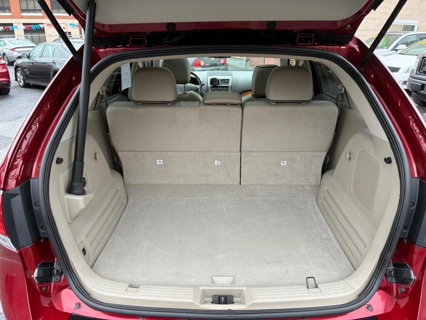 2015 RED LINCOLN MKX (2LMDJ8JK0FB) with an 3.7L engine, Automatic transmission, located at 117 North Cameron Street, Harrisburg, PA, 17101, (717) 963-8962, 40.266762, -76.875259 - WE FINANCE!!! Good Credit/ Challenged Credit/ No Credit - ALL Trade-Ins Welcomed!!! APPLY ONLINE or CALL us TODAY ;) Please call us to discuss your cash and/or financing options. - Photo#10