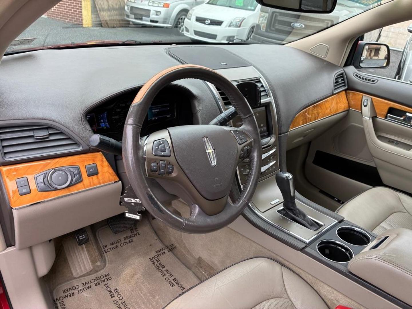 2015 RED LINCOLN MKX (2LMDJ8JK0FB) with an 3.7L engine, Automatic transmission, located at 117 North Cameron Street, Harrisburg, PA, 17101, (717) 963-8962, 40.266762, -76.875259 - WE FINANCE!!! Good Credit/ Challenged Credit/ No Credit - ALL Trade-Ins Welcomed!!! APPLY ONLINE or CALL us TODAY ;) Please call us to discuss your cash and/or financing options. - Photo#15