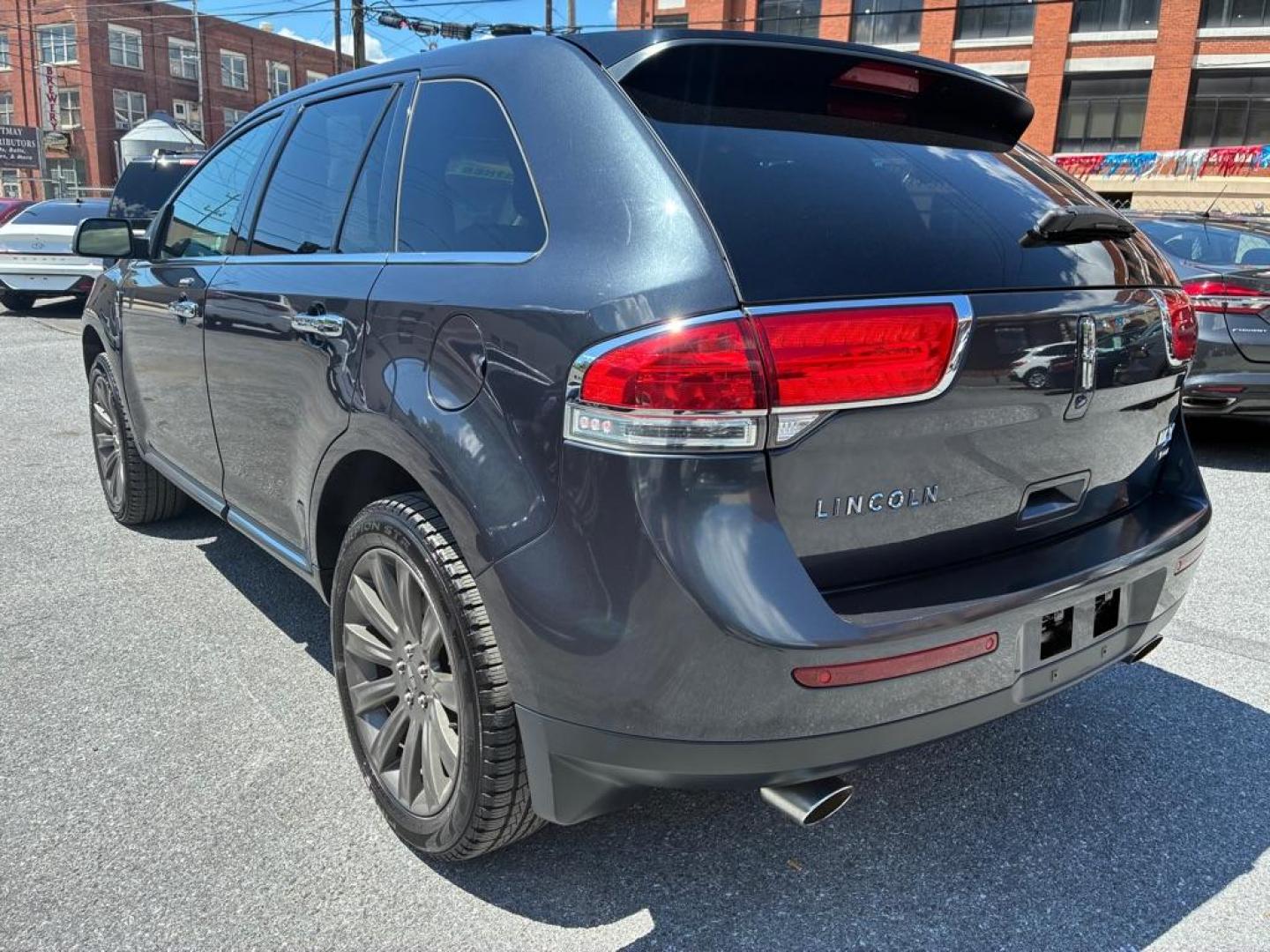 2015 GRAY LINCOLN MKX (2LMDJ8JK6FB) with an 3.7L engine, Automatic transmission, located at 117 North Cameron Street, Harrisburg, PA, 17101, (717) 963-8962, 40.266762, -76.875259 - WE FINANCE!!! MOST vehicles are available for financing. Good Credit/ Challenged Credit/ No Credit - ALL Trade-Ins Welcomed!!! APPLY ONLINE or CALL us TODAY Please call us to discuss your cash and/or financing options. Thanks for checking our inventory! We're here to help.- Photo#2