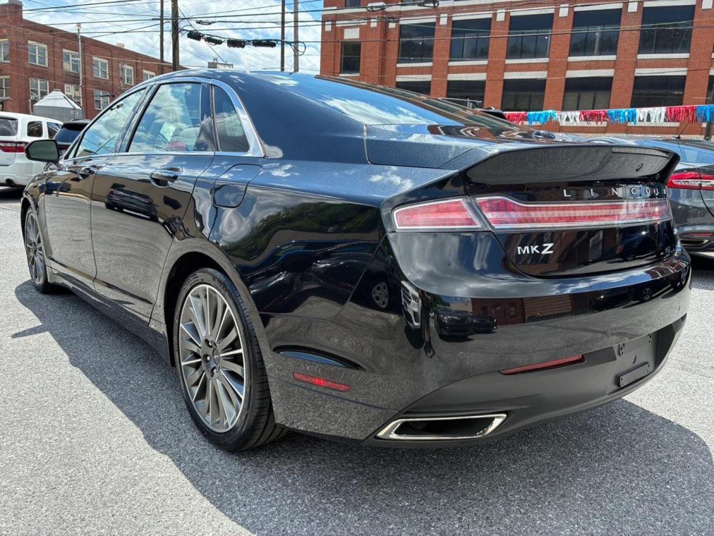 2015 GREEN LINCOLN MKZ HYBRID (3LN6L2LU0FR) with an 2.0L engine, Continuously Variable transmission, located at 117 North Cameron Street, Harrisburg, PA, 17101, (717) 963-8962, 40.266762, -76.875259 - WE FINANCE!!! MOST vehicles are available for financing. Good Credit/ Challenged Credit/ No Credit - ALL Trade-Ins Welcomed!!! APPLY ONLINE or CALL us TODAY Please call us to discuss your cash and/or financing options. Thanks for checking our inventory! We're here to help. - Photo#2