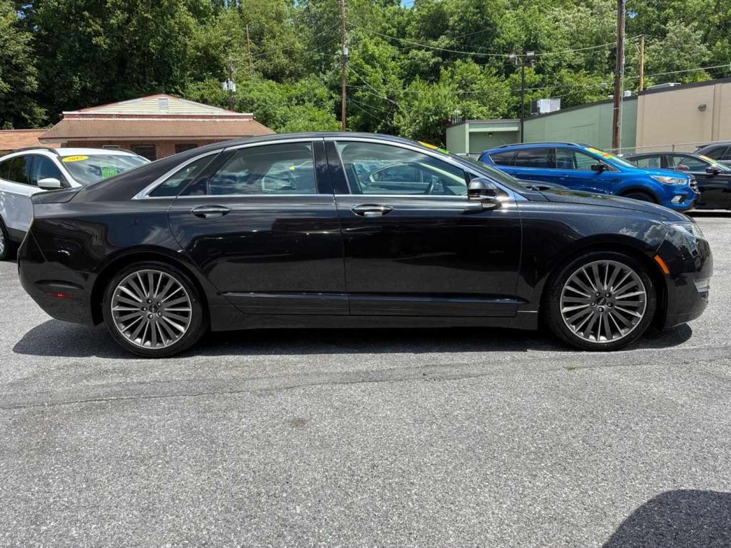 2015 GREEN LINCOLN MKZ HYBRID (3LN6L2LU0FR) with an 2.0L engine, Continuously Variable transmission, located at 117 North Cameron Street, Harrisburg, PA, 17101, (717) 963-8962, 40.266762, -76.875259 - WE FINANCE!!! MOST vehicles are available for financing. Good Credit/ Challenged Credit/ No Credit - ALL Trade-Ins Welcomed!!! APPLY ONLINE or CALL us TODAY Please call us to discuss your cash and/or financing options. Thanks for checking our inventory! We're here to help. - Photo#5
