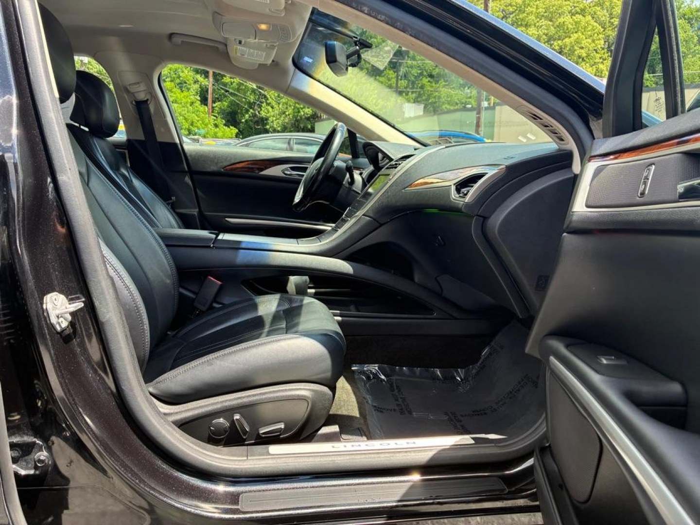 2015 GREEN LINCOLN MKZ HYBRID (3LN6L2LU0FR) with an 2.0L engine, Continuously Variable transmission, located at 117 North Cameron Street, Harrisburg, PA, 17101, (717) 963-8962, 40.266762, -76.875259 - WE FINANCE!!! MOST vehicles are available for financing. Good Credit/ Challenged Credit/ No Credit - ALL Trade-Ins Welcomed!!! APPLY ONLINE or CALL us TODAY Please call us to discuss your cash and/or financing options. Thanks for checking our inventory! We're here to help. - Photo#8