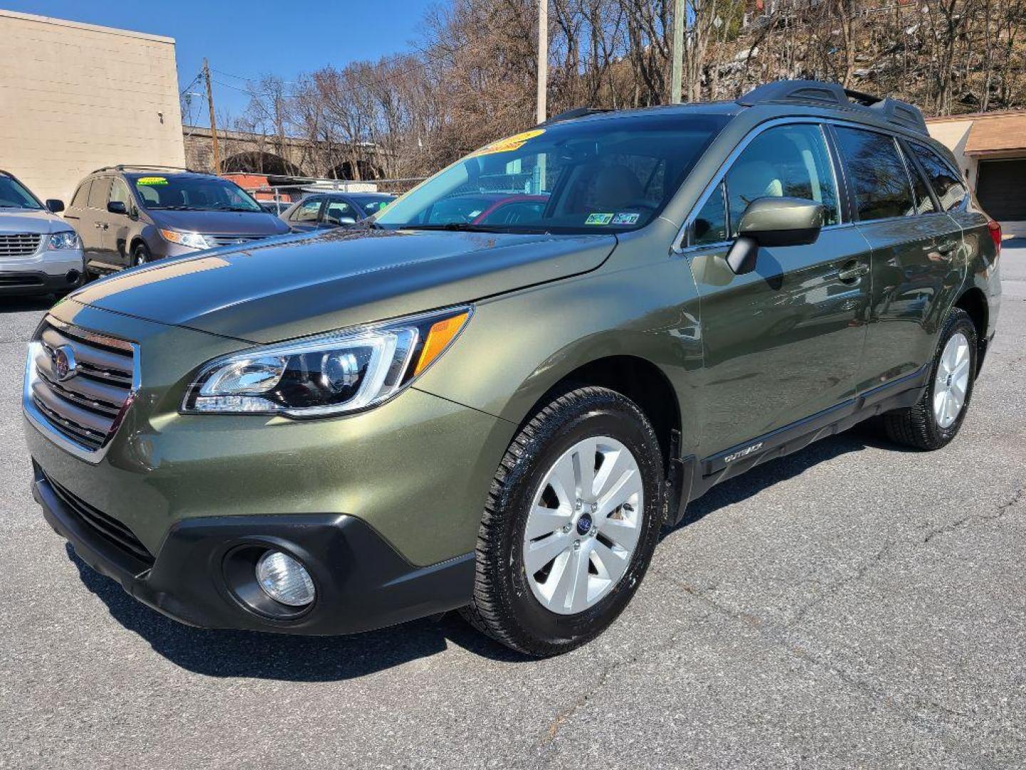 2015 GREEN SUBARU OUTBACK 2.5I PREMIUM (4S4BSADC0F3) with an 2.5L engine, Continuously Variable transmission, located at 7981 Paxton Street, Harrisburg, PA, 17111, (717) 561-2926, 40.261490, -76.749229 - WE FINANCE!!! Good Credit/ Bad Credit/ No Credit - ALL Trade-Ins Welcomed!!! ***Guaranteed Credit Approval*** APPLY ONLINE or CALL us TODAY ;) Internet Prices and Marketplace Prices are SPECIAL discounted ***CASH DEALS*** Retail Prices are higher. Please call us to discuss your cash and finan - Photo#0