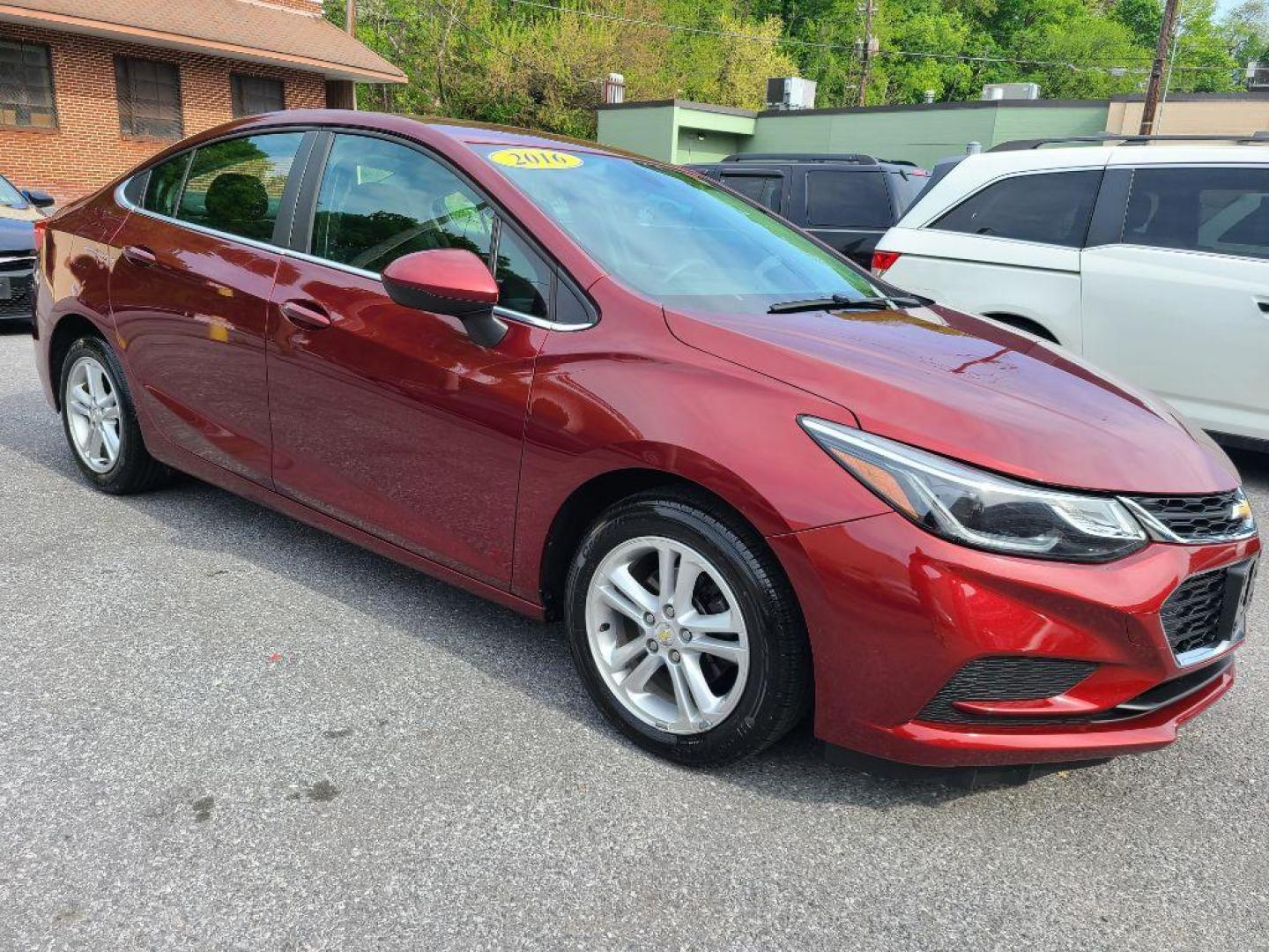 2016 RED CHEVROLET CRUZE LT (1G1BE5SM0G7) with an 1.4L engine, Automatic transmission, located at 7981 Paxton Street, Harrisburg, PA, 17111, (717) 561-2926, 40.261490, -76.749229 - WE FINANCE!!! Good Credit/ Bad Credit/ No Credit - ALL Trade-Ins Welcomed!!! ***Guaranteed Credit Approval*** APPLY ONLINE or CALL us TODAY ;) Internet Prices and Marketplace Prices are SPECIAL discounted ***CASH DEALS*** Retail Prices are higher. Please call us to discuss your cash and finan - Photo#6