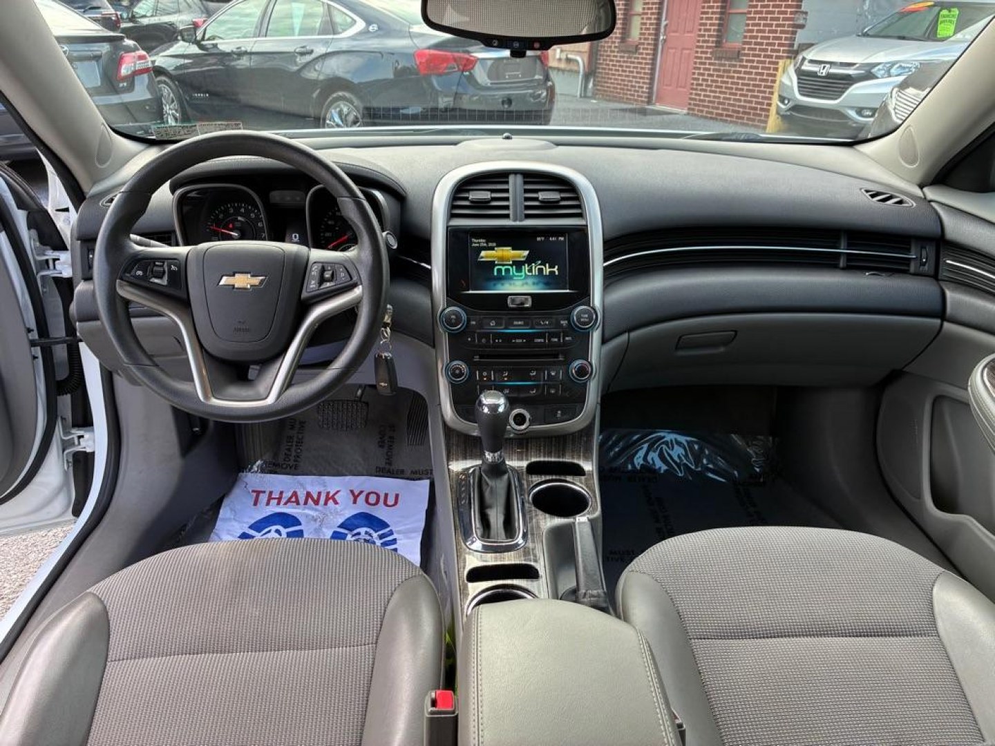 2016 WHITE CHEVROLET MALIBU LIMITED LT (1G11C5SAXGF) with an 2.5L engine, Automatic transmission, located at 117 North Cameron Street, Harrisburg, PA, 17101, (717) 963-8962, 40.266762, -76.875259 - WE FINANCE!!! MOST vehicles are available for financing. Good Credit/ Challenged Credit/ No Credit - ALL Trade-Ins Welcomed!!! APPLY ONLINE or CALL us TODAY Please call us to discuss your cash and/or financing options. Thanks for checking our inventory! We're here to help.- Photo#12