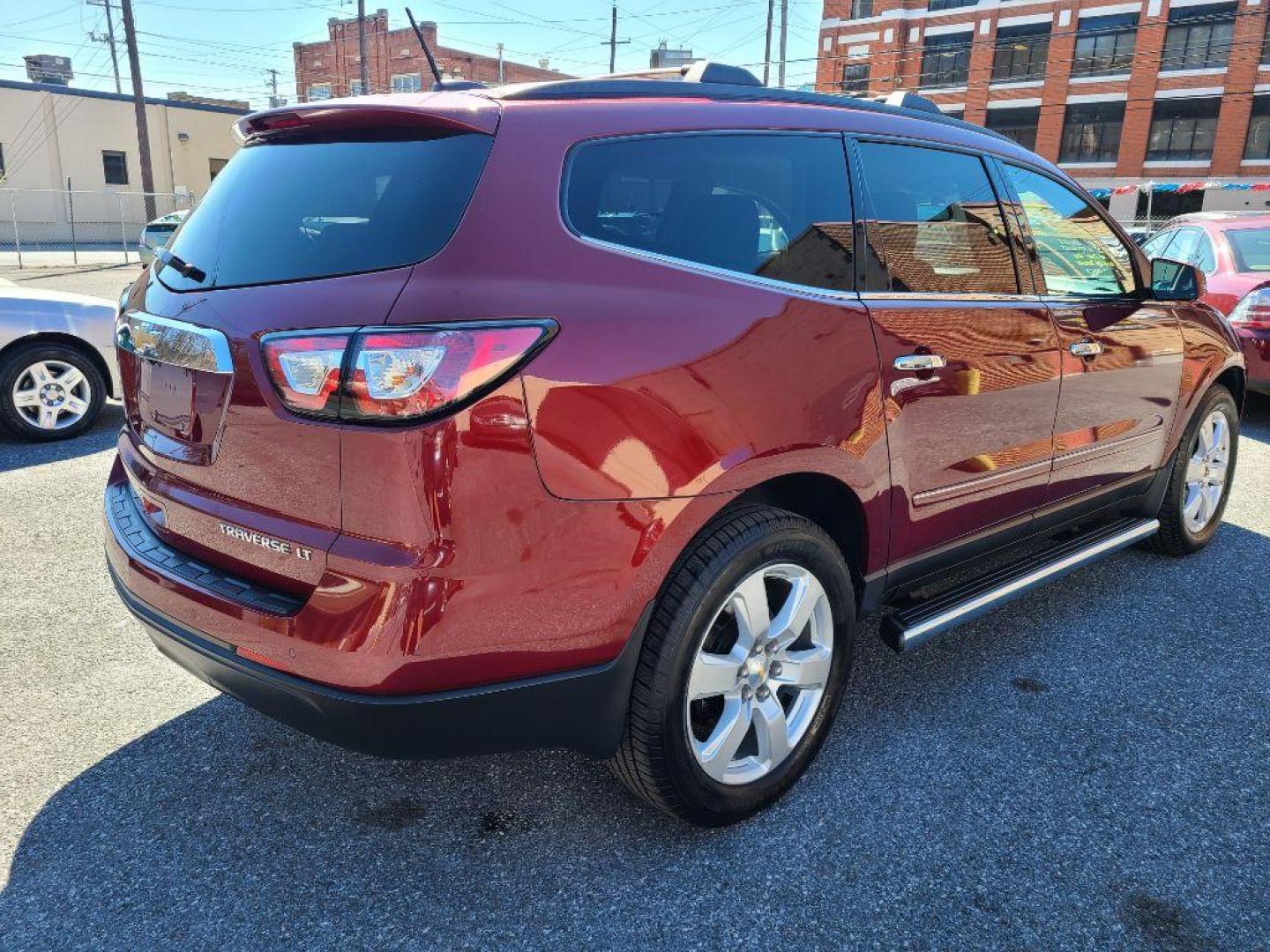 2016 RED CHEVROLET TRAVERSE LT (1GNKVGKD2GJ) with an 3.6L engine, Automatic transmission, located at 117 North Cameron Street, Harrisburg, PA, 17101, (717) 963-8962, 40.266762, -76.875259 - WE FINANCE!!! Good Credit/ Bad Credit/ No Credit - ALL Trade-Ins Welcomed!!! ***Guaranteed Credit Approval*** APPLY ONLINE or CALL us TODAY ;) Internet Prices and Marketplace Prices are SPECIAL discounted ***CASH DEALS*** Retail Prices are higher. Please call us to discuss your cash and finan - Photo#4