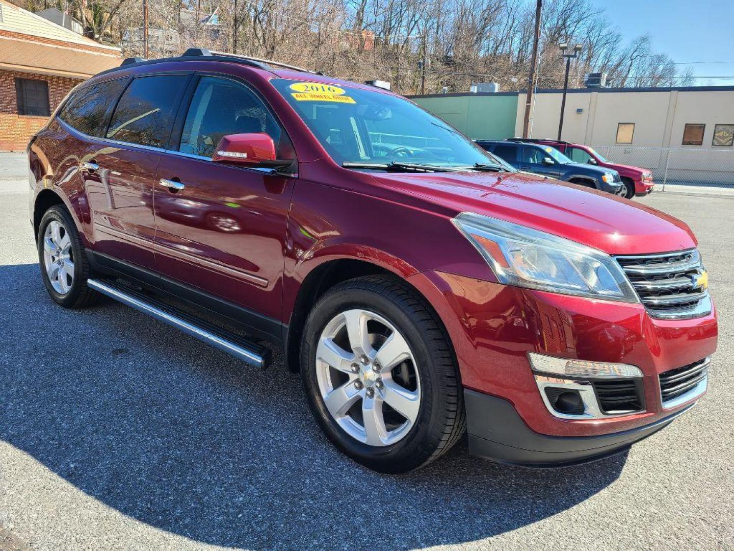 2016 RED CHEVROLET TRAVERSE LT (1GNKVGKD2GJ) with an 3.6L engine, Automatic transmission, located at 117 North Cameron Street, Harrisburg, PA, 17101, (717) 963-8962, 40.266762, -76.875259 - WE FINANCE!!! Good Credit/ Bad Credit/ No Credit - ALL Trade-Ins Welcomed!!! ***Guaranteed Credit Approval*** APPLY ONLINE or CALL us TODAY ;) Internet Prices and Marketplace Prices are SPECIAL discounted ***CASH DEALS*** Retail Prices are higher. Please call us to discuss your cash and finan - Photo#7