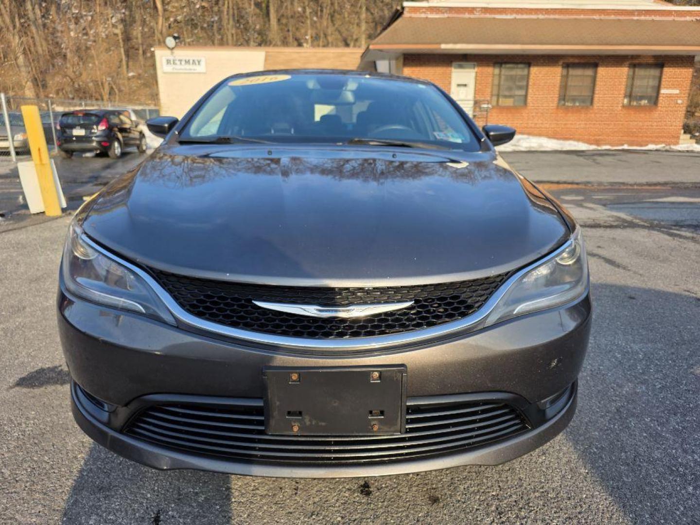 2016 GRAY CHRYSLER 200 LX (1C3CCCFB1GN) with an 2.4L engine, Automatic transmission, located at 117 North Cameron Street, Harrisburg, PA, 17101, (717) 963-8962, 40.266762, -76.875259 - WE FINANCE!!! Good Credit/ Challenged Credit/ No Credit - ALL Trade-Ins Welcomed!!! APPLY ONLINE or CALL us TODAY ;) Please call us to discuss your cash and/or financing options. - Photo#7
