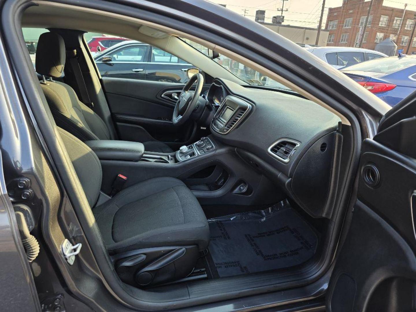 2016 GRAY CHRYSLER 200 LX (1C3CCCFB1GN) with an 2.4L engine, Automatic transmission, located at 117 North Cameron Street, Harrisburg, PA, 17101, (717) 963-8962, 40.266762, -76.875259 - WE FINANCE!!! Good Credit/ Challenged Credit/ No Credit - ALL Trade-Ins Welcomed!!! APPLY ONLINE or CALL us TODAY ;) Please call us to discuss your cash and/or financing options. - Photo#8