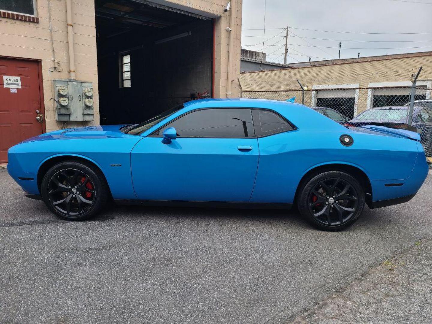 2016 BLUE DODGE CHALLENGER R/T (2C3CDZBT7GH) with an 5.7L engine, 6-Speed Manual transmission, located at 117 North Cameron Street, Harrisburg, PA, 17101, (717) 963-8962, 40.266762, -76.875259 - WE FINANCE!!! Good Credit/ Bad Credit/ No Credit - ALL Trade-Ins Welcomed!!! ***Guaranteed Credit Approval*** APPLY ONLINE or CALL us TODAY ;) Internet Prices and Marketplace Prices are SPECIAL discounted ***CASH DEALS*** Retail Prices are higher. Please call us to discuss your cash and finan - Photo#1