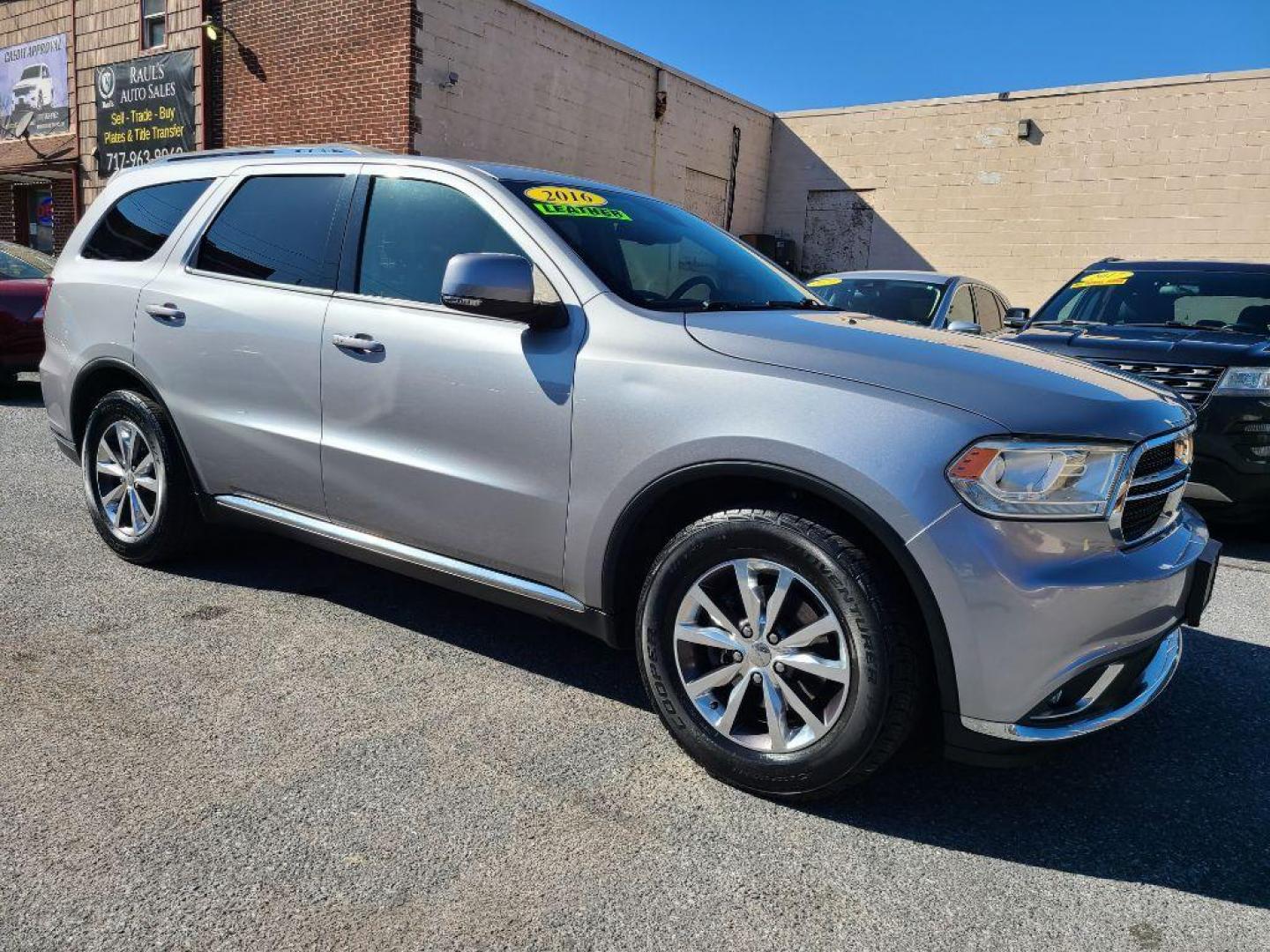 2016 SILVER DODGE DURANGO LIMITED (1C4RDHDG0GC) with an 3.6L engine, Automatic transmission, located at 7981 Paxton Street, Harrisburg, PA, 17111, (717) 561-2926, 40.261490, -76.749229 - WE FINANCE!!! Good Credit/ Bad Credit/ No Credit - ALL Trade-Ins Welcomed!!! ***Guaranteed Credit Approval*** APPLY ONLINE or CALL us TODAY ;) Internet Prices and Marketplace Prices are SPECIAL discounted ***CASH DEALS*** Retail Prices are higher. Please call us to discuss your cash and finan - Photo#6