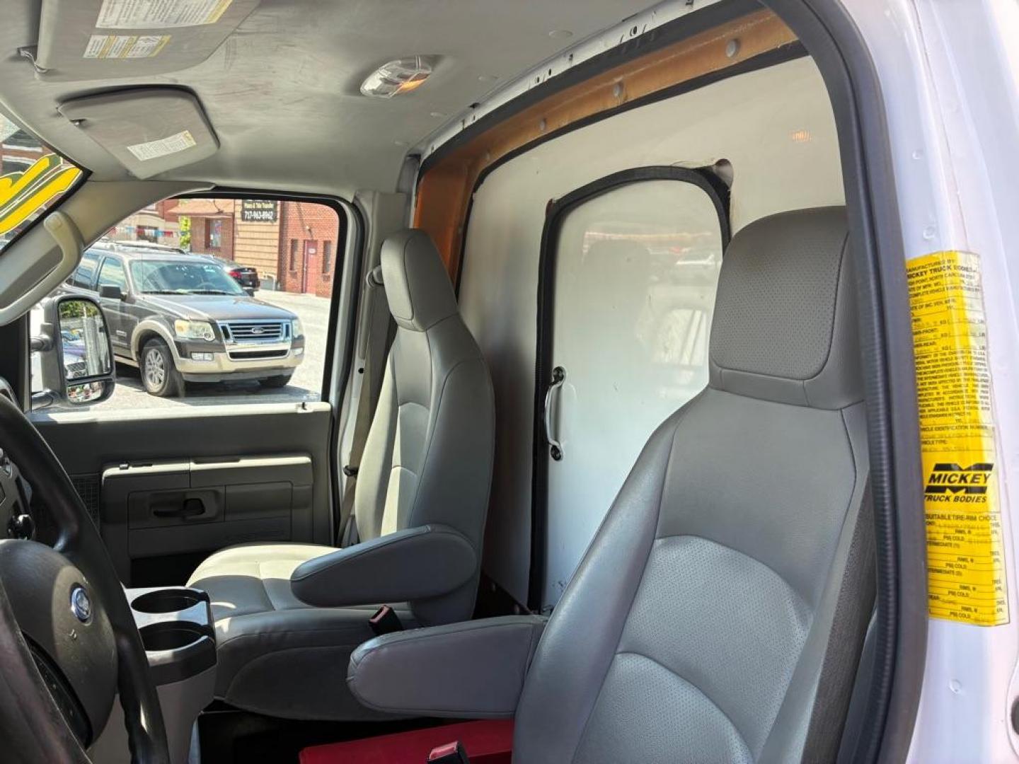 2016 WHITE FORD ECONOLINE E350 SUPER DUTY CUTAWAY VAN (1FDWE3FL6GD) with an 5.4L engine, Automatic transmission, located at 117 North Cameron Street, Harrisburg, PA, 17101, (717) 963-8962, 40.266762, -76.875259 - WE FINANCE!!! MOST vehicles are available for financing. Good Credit/ Challenged Credit/ No Credit - ALL Trade-Ins Welcomed!!! APPLY ONLINE or CALL us TODAY Please call us to discuss your cash and/or financing options. Thanks for checking our inventory! We're here to help. - Photo#14
