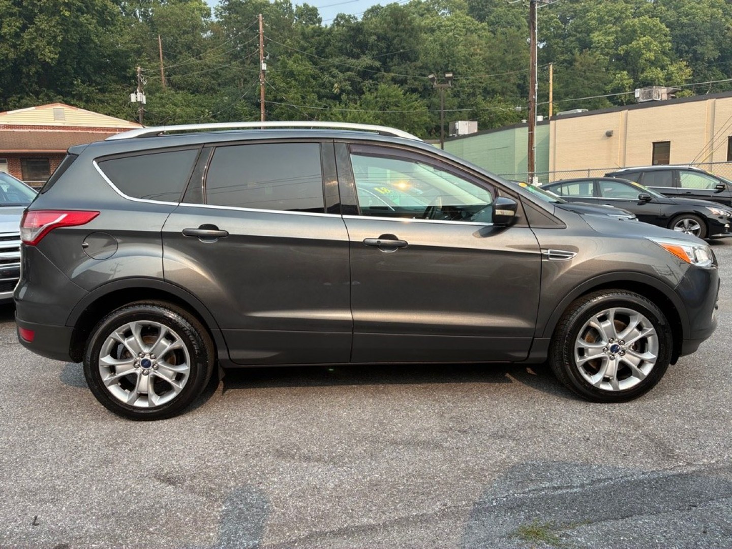 2016 GREY FORD ESCAPE TITANIUM (1FMCU9J9XGU) with an 2.0L engine, Automatic transmission, located at 117 North Cameron Street, Harrisburg, PA, 17101, (717) 963-8962, 40.266762, -76.875259 - WE FINANCE!!! MOST vehicles are available for financing. Good Credit/ Challenged Credit/ No Credit - ALL Trade-Ins Welcomed!!! APPLY ONLINE or CALL us TODAY Please call us to discuss your cash and/or financing options. Thanks for checking our inventory! We're here to help.- Photo#5
