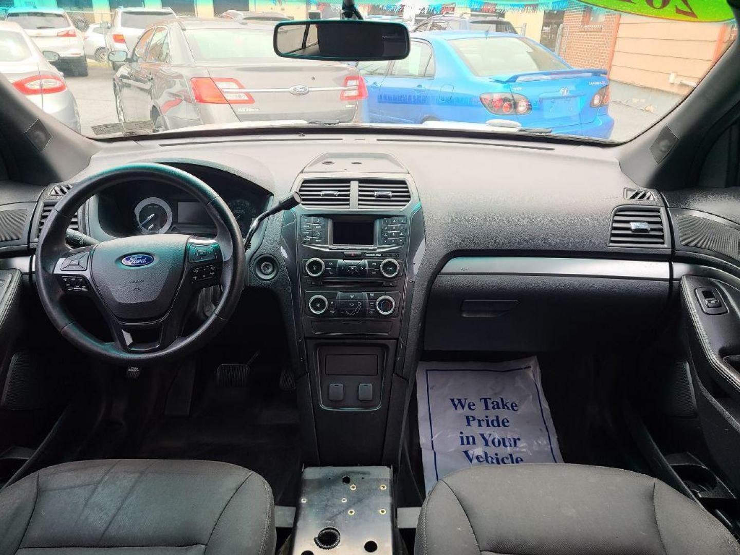 2016 WHITE FORD EXPLORER POLICE INTERCEPTOR (1FM5K8AR4GG) with an 3.7L engine, Automatic transmission, located at 117 North Cameron Street, Harrisburg, PA, 17101, (717) 963-8962, 40.266762, -76.875259 - WE FINANCE!!! Good Credit/ Bad Credit/ No Credit - ALL Trade-Ins Welcomed!!! ***Guaranteed Credit Approval*** APPLY ONLINE or CALL us TODAY ;) Please call us to discuss your cash and financing options. - Photo#10