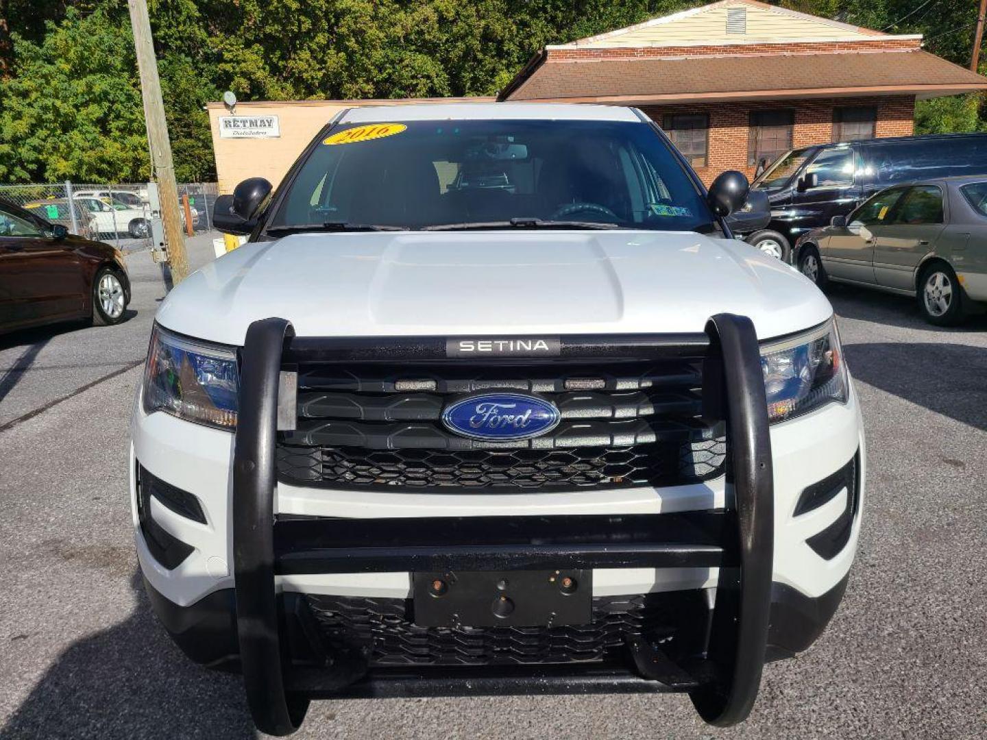 2016 WHITE FORD EXPLORER POLICE INTERCEPTOR (1FM5K8AR2GG) with an 3.7L engine, Automatic transmission, located at 117 North Cameron Street, Harrisburg, PA, 17101, (717) 963-8962, 40.266762, -76.875259 - WE FINANCE!!! Good Credit/ Bad Credit/ No Credit - ALL Trade-Ins Welcomed!!! ***Guaranteed Credit Approval*** APPLY ONLINE or CALL us TODAY ;) Please call us to discuss your cash and financing options. - Photo#7