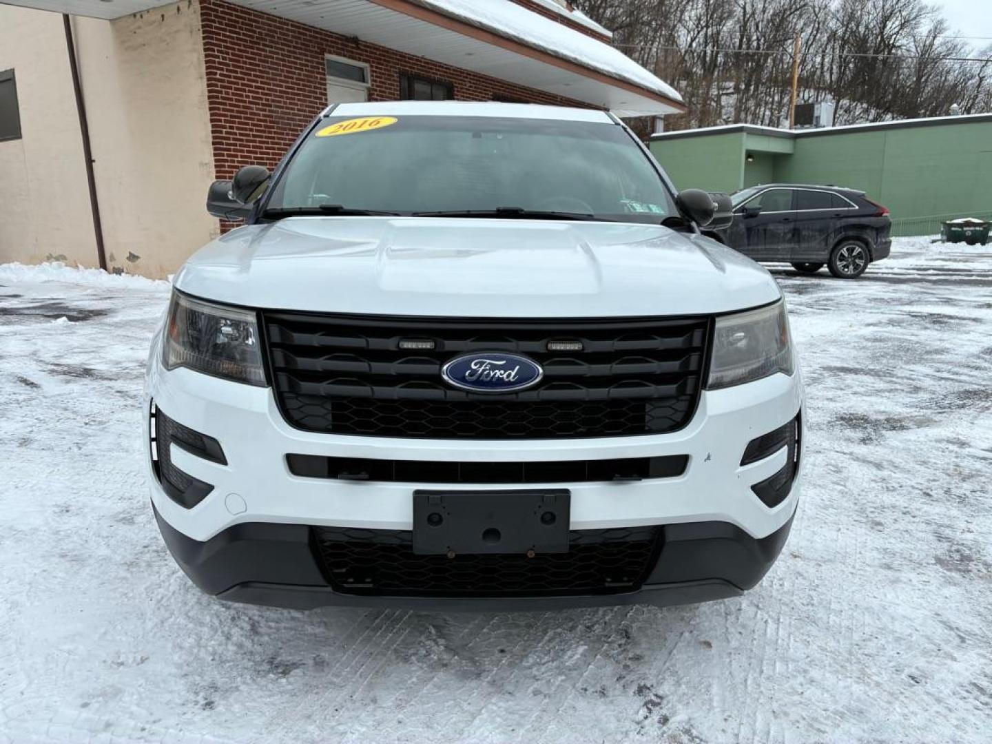 2016 WHITE FORD EXPLORER POLICE INTERCEPTOR (1FM5K8AR3GG) with an 3.7L engine, Automatic transmission, located at 117 North Cameron Street, Harrisburg, PA, 17101, (717) 963-8962, 40.266762, -76.875259 - WE FINANCE!!! Good Credit/ Challenged Credit/ No Credit - ALL Trade-Ins Welcomed!!! APPLY ONLINE or CALL us TODAY ;) Please call us to discuss your cash and/or financing options. - Photo#7