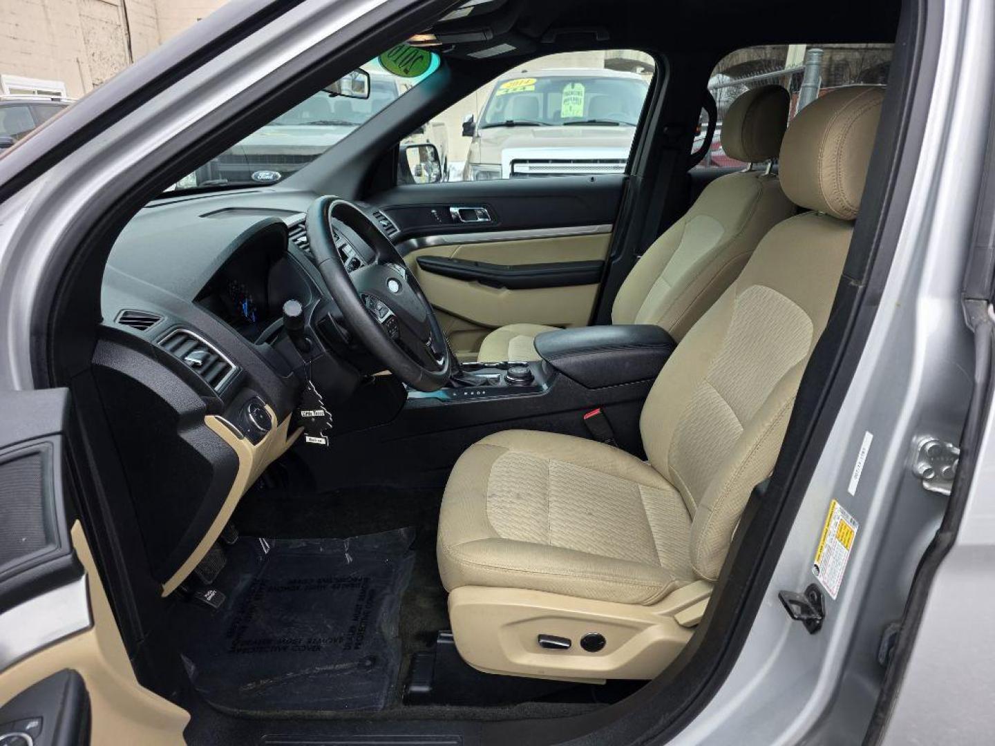 2016 SILVER FORD EXPLORER BASE (1FM5K8B80GG) with an 3.5L engine, Automatic transmission, located at 117 North Cameron Street, Harrisburg, PA, 17101, (717) 963-8962, 40.266762, -76.875259 - WE FINANCE!!! Good Credit/ Challenged Credit/ No Credit - ALL Trade-Ins Welcomed!!! APPLY ONLINE or CALL us TODAY ;) Please call us to discuss your cash and/or financing options. - Photo#15