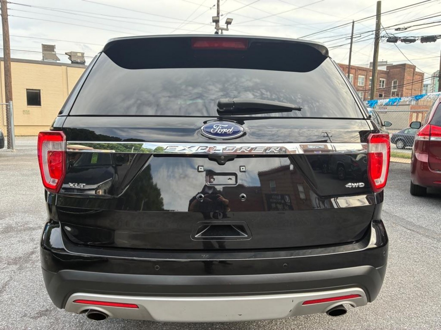 2016 BLACK FORD EXPLORER XLT (1FM5K8D83GG) with an 3.5L engine, Automatic transmission, located at 117 North Cameron Street, Harrisburg, PA, 17101, (717) 963-8962, 40.266762, -76.875259 - WE FINANCE!!! MOST vehicles are available for financing. Good Credit/ Challenged Credit/ No Credit - ALL Trade-Ins Welcomed!!! APPLY ONLINE or CALL us TODAY Please call us to discuss your cash and/or financing options. Thanks for checking our inventory! We're here to help.- Photo#3