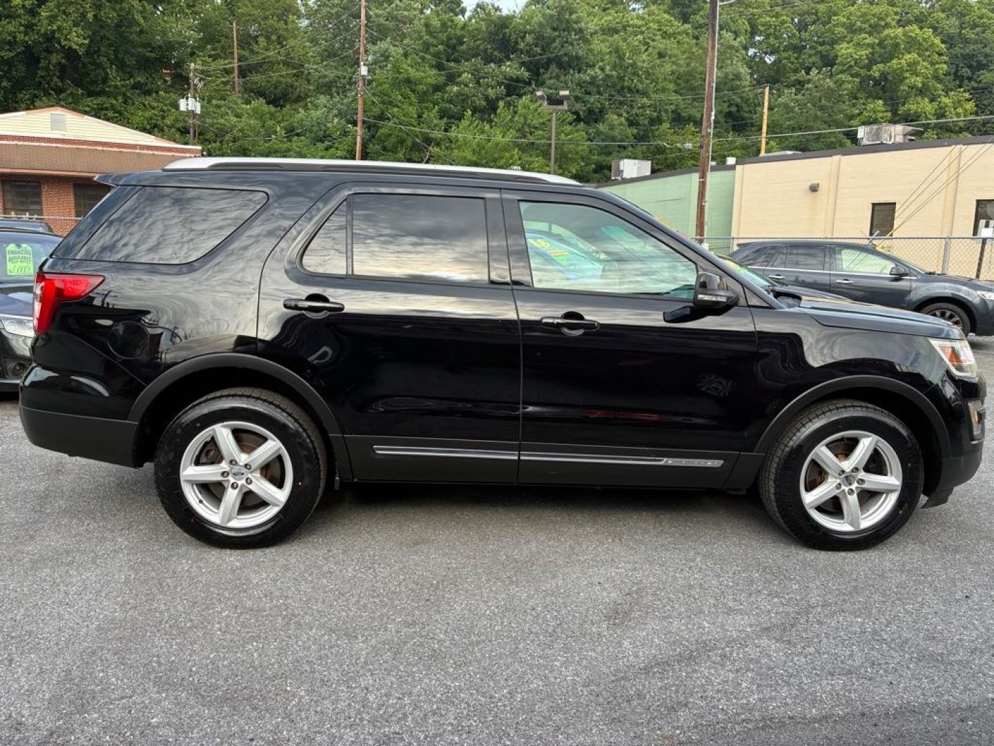 2016 BLACK FORD EXPLORER XLT (1FM5K8D83GG) with an 3.5L engine, Automatic transmission, located at 117 North Cameron Street, Harrisburg, PA, 17101, (717) 963-8962, 40.266762, -76.875259 - WE FINANCE!!! MOST vehicles are available for financing. Good Credit/ Challenged Credit/ No Credit - ALL Trade-Ins Welcomed!!! APPLY ONLINE or CALL us TODAY Please call us to discuss your cash and/or financing options. Thanks for checking our inventory! We're here to help.- Photo#5