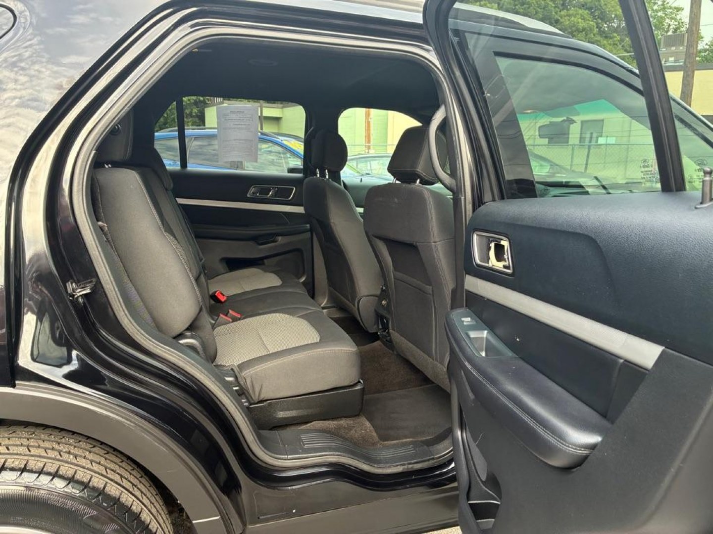 2016 BLACK FORD EXPLORER XLT (1FM5K8D83GG) with an 3.5L engine, Automatic transmission, located at 117 North Cameron Street, Harrisburg, PA, 17101, (717) 963-8962, 40.266762, -76.875259 - WE FINANCE!!! MOST vehicles are available for financing. Good Credit/ Challenged Credit/ No Credit - ALL Trade-Ins Welcomed!!! APPLY ONLINE or CALL us TODAY Please call us to discuss your cash and/or financing options. Thanks for checking our inventory! We're here to help.- Photo#9