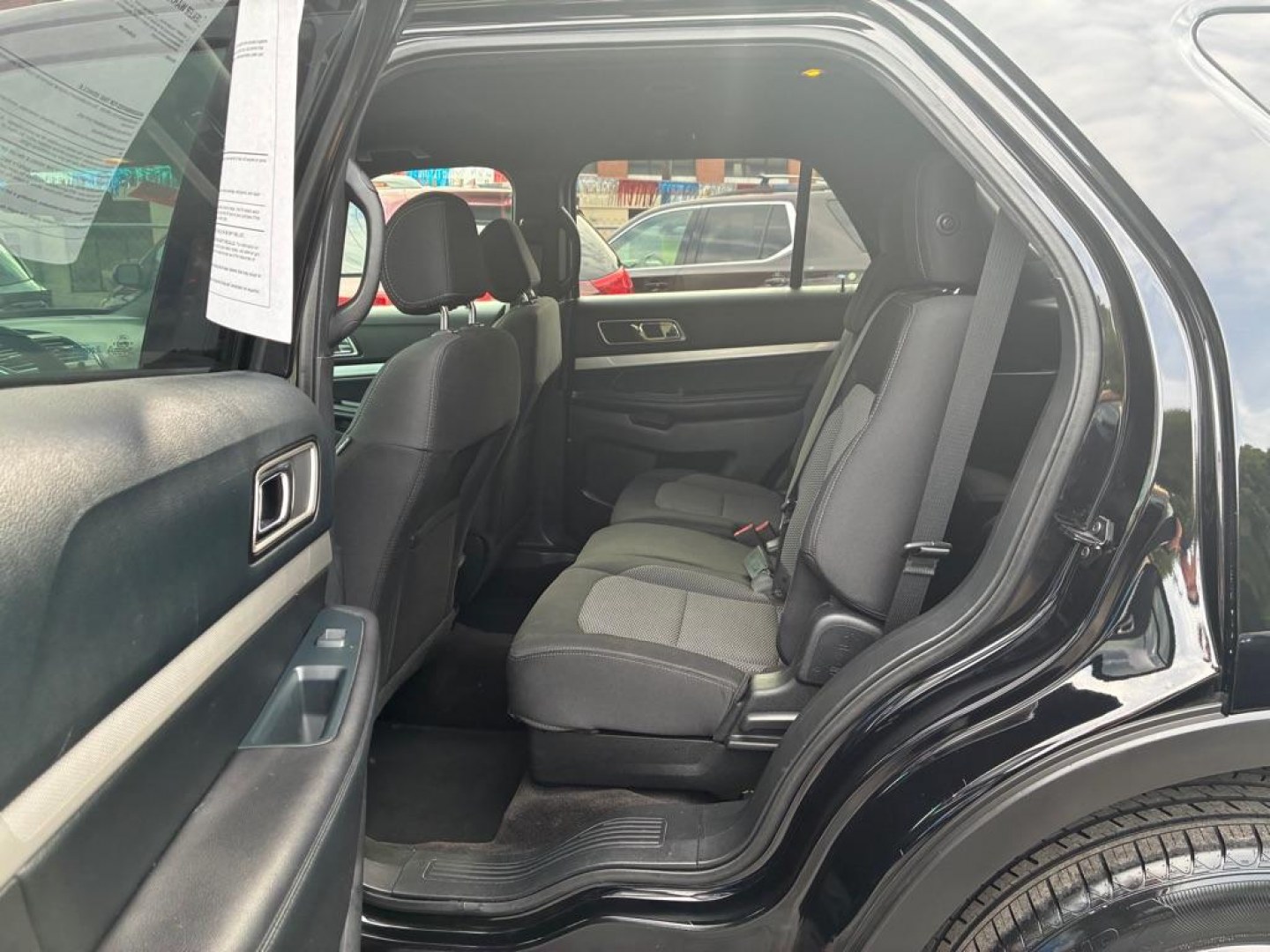 2016 BLACK FORD EXPLORER XLT (1FM5K8D83GG) with an 3.5L engine, Automatic transmission, located at 117 North Cameron Street, Harrisburg, PA, 17101, (717) 963-8962, 40.266762, -76.875259 - WE FINANCE!!! MOST vehicles are available for financing. Good Credit/ Challenged Credit/ No Credit - ALL Trade-Ins Welcomed!!! APPLY ONLINE or CALL us TODAY Please call us to discuss your cash and/or financing options. Thanks for checking our inventory! We're here to help.- Photo#12