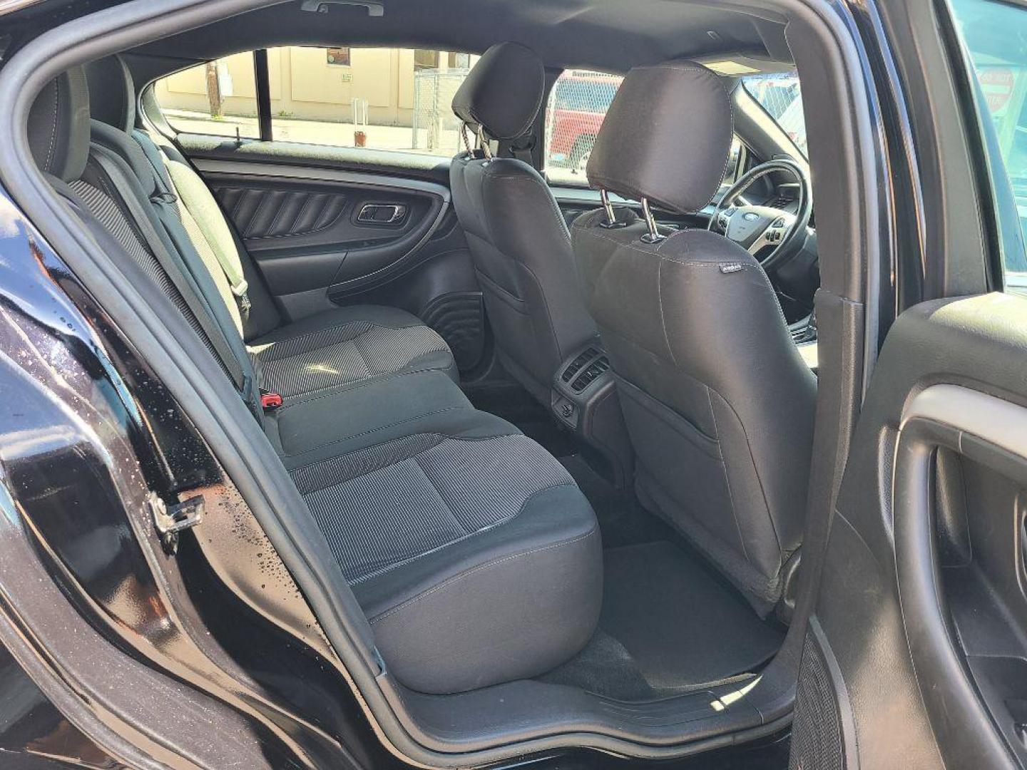2016 BLACK FORD TAURUS SEL (1FAHP2E85GG) with an 3.5L engine, Automatic transmission, located at 117 North Cameron Street, Harrisburg, PA, 17101, (717) 963-8962, 40.266762, -76.875259 - WE FINANCE!!! Good Credit/ Bad Credit/ No Credit - ALL Trade-Ins Welcomed!!! ***Guaranteed Credit Approval*** APPLY ONLINE or CALL us TODAY ;) Internet Prices and Marketplace Prices are SPECIAL discounted ***CASH DEALS*** Retail Prices are higher. Please call us to discuss your cash and finan - Photo#9