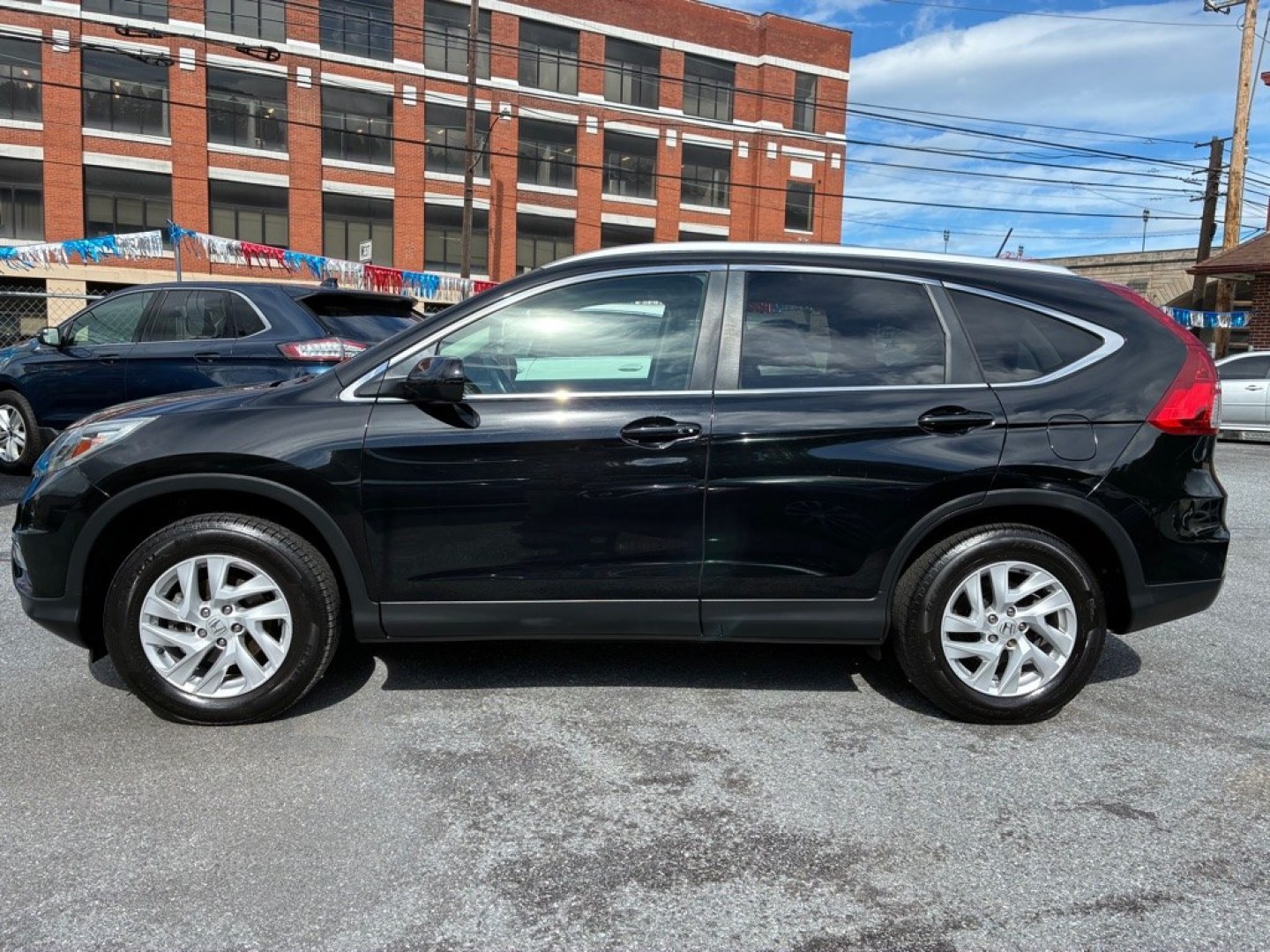 2016 BLACK HONDA CR-V EXL (2HKRM4H70GH) with an 2.4L engine, Continuously Variable transmission, located at 117 North Cameron Street, Harrisburg, PA, 17101, (717) 963-8962, 40.266762, -76.875259 - WE FINANCE!!! MOST vehicles are available for financing. Good Credit/ Challenged Credit/ No Credit - ALL Trade-Ins Welcomed!!! APPLY ONLINE or CALL us TODAY Please call us to discuss your cash and/or financing options. Thanks for checking our inventory! We're here to help.- Photo#1