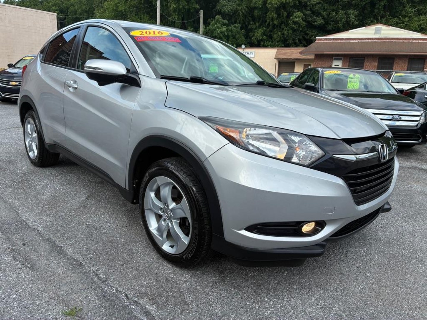 2016 SILVER HONDA HR-V EX (3CZRU6H59GM) with an 1.8L engine, Continuously Variable transmission, located at 117 North Cameron Street, Harrisburg, PA, 17101, (717) 963-8962, 40.266762, -76.875259 - WE FINANCE!!! MOST vehicles are available for financing. Good Credit/ Challenged Credit/ No Credit - ALL Trade-Ins Welcomed!!! APPLY ONLINE or CALL us TODAY Please call us to discuss your cash and/or financing options. Thanks for checking our inventory! We're here to help.- Photo#6