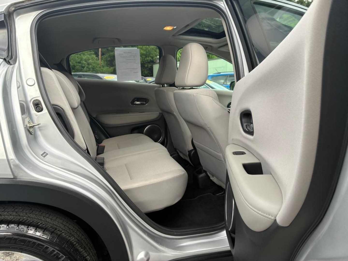2016 SILVER HONDA HR-V EX (3CZRU6H59GM) with an 1.8L engine, Continuously Variable transmission, located at 117 North Cameron Street, Harrisburg, PA, 17101, (717) 963-8962, 40.266762, -76.875259 - WE FINANCE!!! MOST vehicles are available for financing. Good Credit/ Challenged Credit/ No Credit - ALL Trade-Ins Welcomed!!! APPLY ONLINE or CALL us TODAY Please call us to discuss your cash and/or financing options. Thanks for checking our inventory! We're here to help.- Photo#9