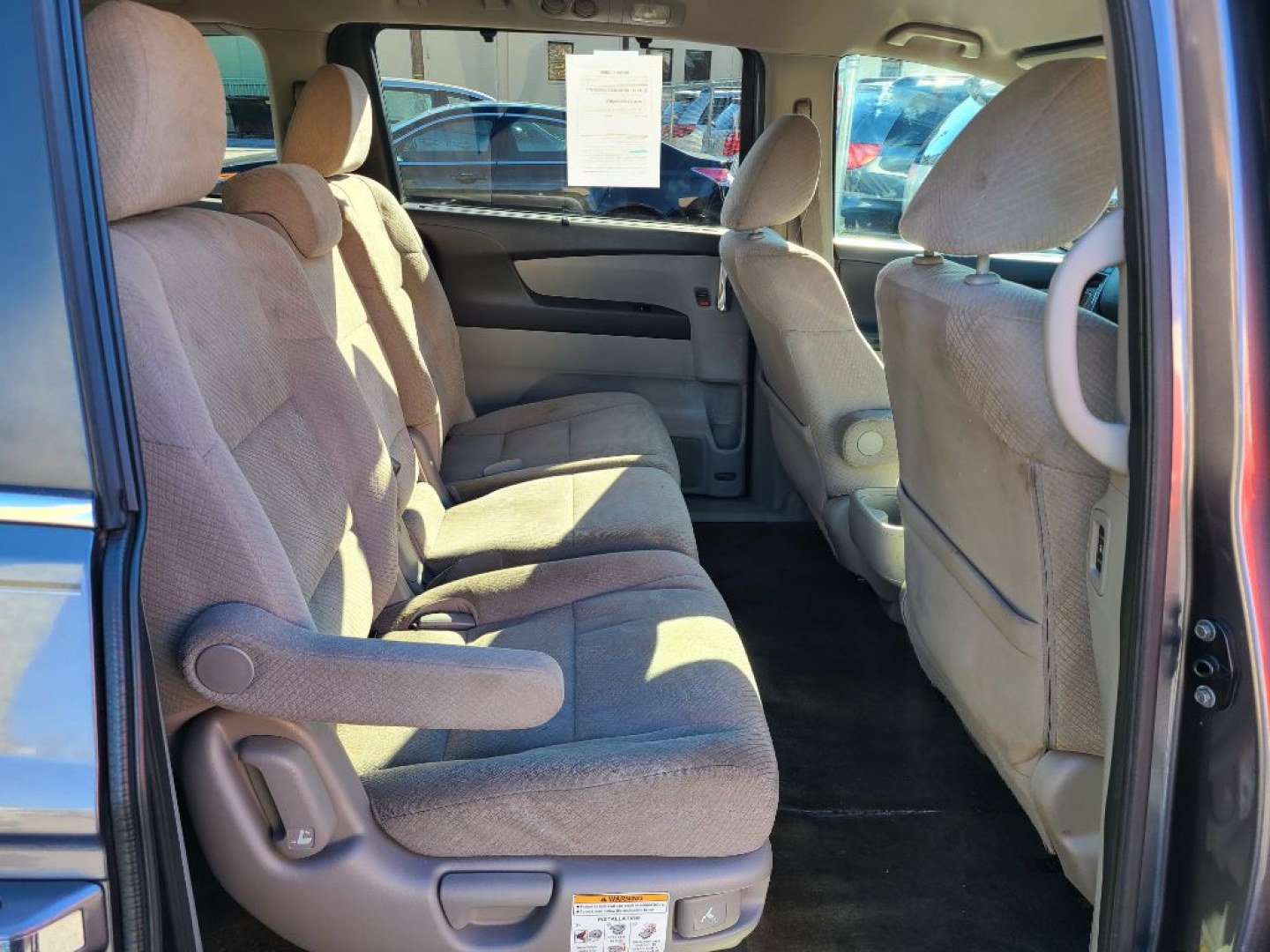 2016 GRAY HONDA ODYSSEY EX (5FNRL5H44GB) with an 3.5L engine, Automatic transmission, located at 7981 Paxton Street, Harrisburg, PA, 17111, (717) 561-2926, 40.261490, -76.749229 - WE FINANCE!!! Good Credit/ Challenged Credit/ No Credit - ALL Trade-Ins Welcomed!!! APPLY ONLINE or CALL us TODAY ;) Please call us to discuss your cash and/or financing options.- Photo#9