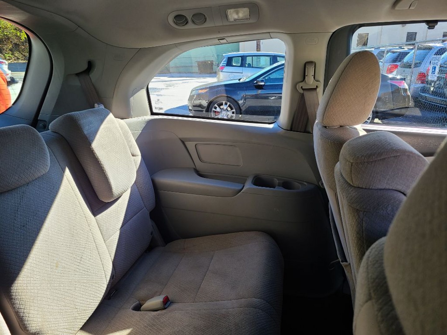 2016 GRAY HONDA ODYSSEY EX (5FNRL5H44GB) with an 3.5L engine, Automatic transmission, located at 7981 Paxton Street, Harrisburg, PA, 17111, (717) 561-2926, 40.261490, -76.749229 - WE FINANCE!!! Good Credit/ Challenged Credit/ No Credit - ALL Trade-Ins Welcomed!!! APPLY ONLINE or CALL us TODAY ;) Please call us to discuss your cash and/or financing options.- Photo#10