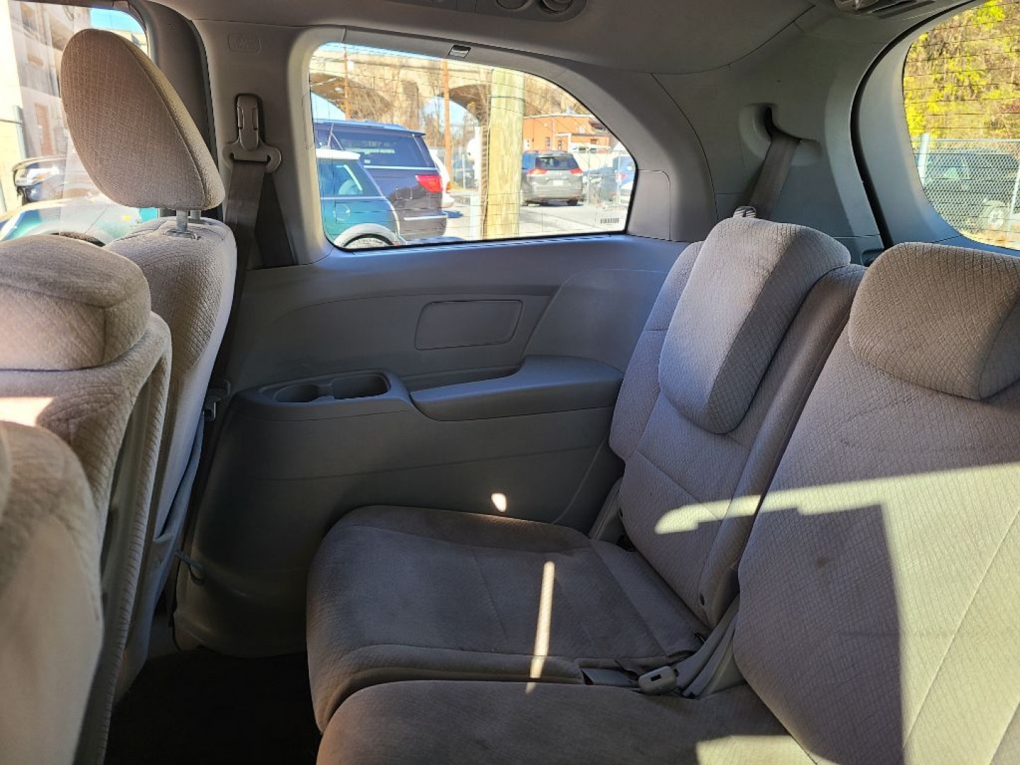 2016 GRAY HONDA ODYSSEY EX (5FNRL5H44GB) with an 3.5L engine, Automatic transmission, located at 7981 Paxton Street, Harrisburg, PA, 17111, (717) 561-2926, 40.261490, -76.749229 - WE FINANCE!!! Good Credit/ Challenged Credit/ No Credit - ALL Trade-Ins Welcomed!!! APPLY ONLINE or CALL us TODAY ;) Please call us to discuss your cash and/or financing options.- Photo#12