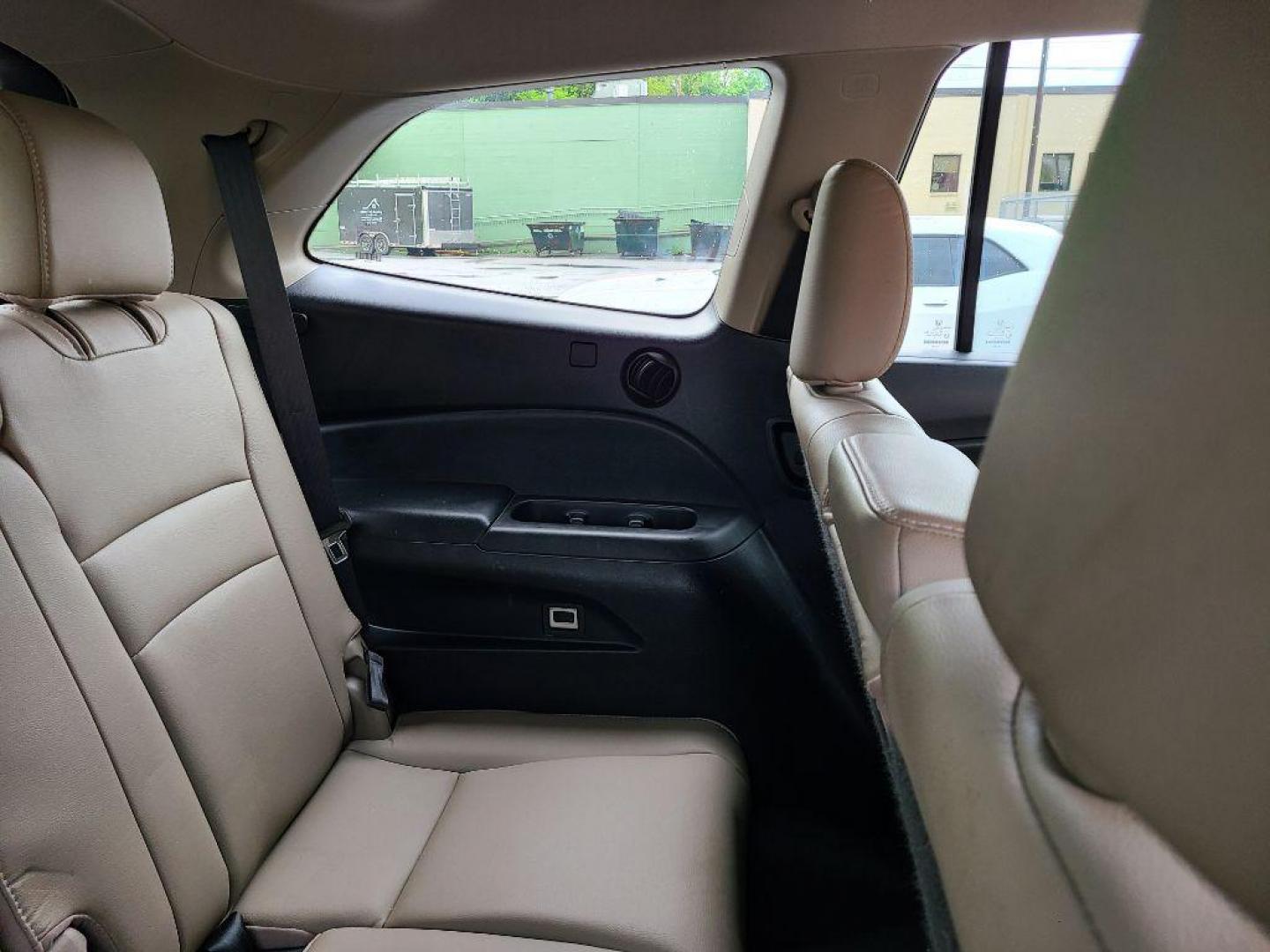 2016 WHITE HONDA PILOT EXL (5FNYF6H5XGB) with an 3.5L engine, Automatic transmission, located at 7981 Paxton Street, Harrisburg, PA, 17111, (717) 561-2926, 40.261490, -76.749229 - WE FINANCE!!! Good Credit/ Bad Credit/ No Credit - ALL Trade-Ins Welcomed!!! ***Guaranteed Credit Approval*** APPLY ONLINE or CALL us TODAY ;) Internet Prices and Marketplace Prices are SPECIAL discounted ***CASH DEALS*** Retail Prices are higher. Please call us to discuss your cash and finan - Photo#9