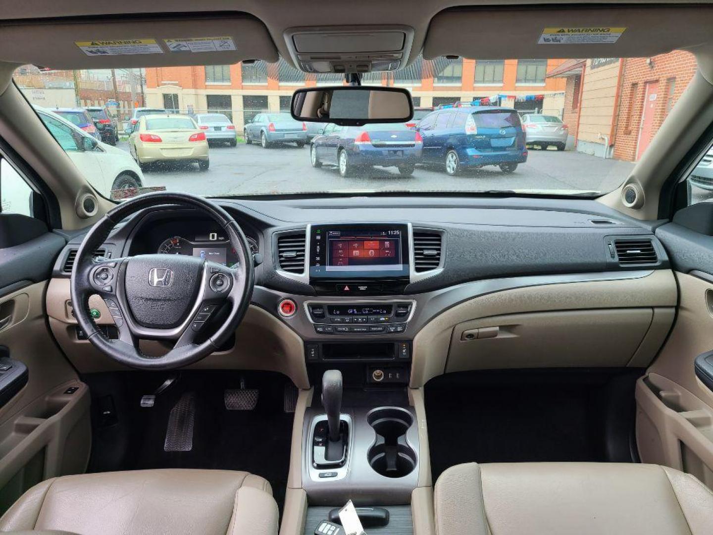 2016 WHITE HONDA PILOT EXL (5FNYF6H5XGB) with an 3.5L engine, Automatic transmission, located at 7981 Paxton Street, Harrisburg, PA, 17111, (717) 561-2926, 40.261490, -76.749229 - WE FINANCE!!! Good Credit/ Bad Credit/ No Credit - ALL Trade-Ins Welcomed!!! ***Guaranteed Credit Approval*** APPLY ONLINE or CALL us TODAY ;) Internet Prices and Marketplace Prices are SPECIAL discounted ***CASH DEALS*** Retail Prices are higher. Please call us to discuss your cash and finan - Photo#11