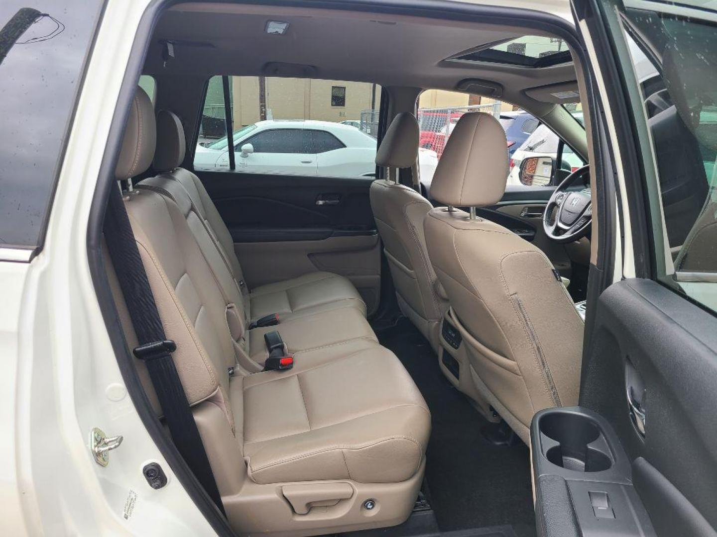 2016 WHITE HONDA PILOT EXL (5FNYF6H5XGB) with an 3.5L engine, Automatic transmission, located at 7981 Paxton Street, Harrisburg, PA, 17111, (717) 561-2926, 40.261490, -76.749229 - WE FINANCE!!! Good Credit/ Bad Credit/ No Credit - ALL Trade-Ins Welcomed!!! ***Guaranteed Credit Approval*** APPLY ONLINE or CALL us TODAY ;) Internet Prices and Marketplace Prices are SPECIAL discounted ***CASH DEALS*** Retail Prices are higher. Please call us to discuss your cash and finan - Photo#12