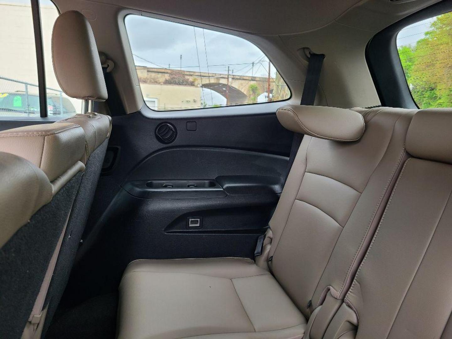 2016 WHITE HONDA PILOT EXL (5FNYF6H5XGB) with an 3.5L engine, Automatic transmission, located at 7981 Paxton Street, Harrisburg, PA, 17111, (717) 561-2926, 40.261490, -76.749229 - WE FINANCE!!! Good Credit/ Bad Credit/ No Credit - ALL Trade-Ins Welcomed!!! ***Guaranteed Credit Approval*** APPLY ONLINE or CALL us TODAY ;) Internet Prices and Marketplace Prices are SPECIAL discounted ***CASH DEALS*** Retail Prices are higher. Please call us to discuss your cash and finan - Photo#13